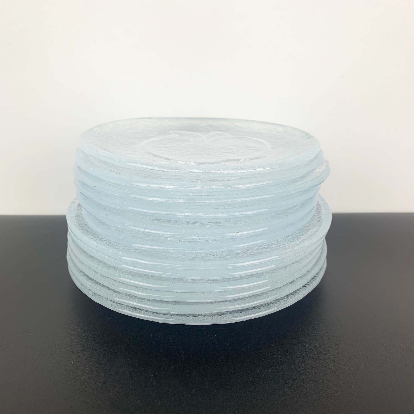 Hirota Glass Apple Embossed Dinnerware