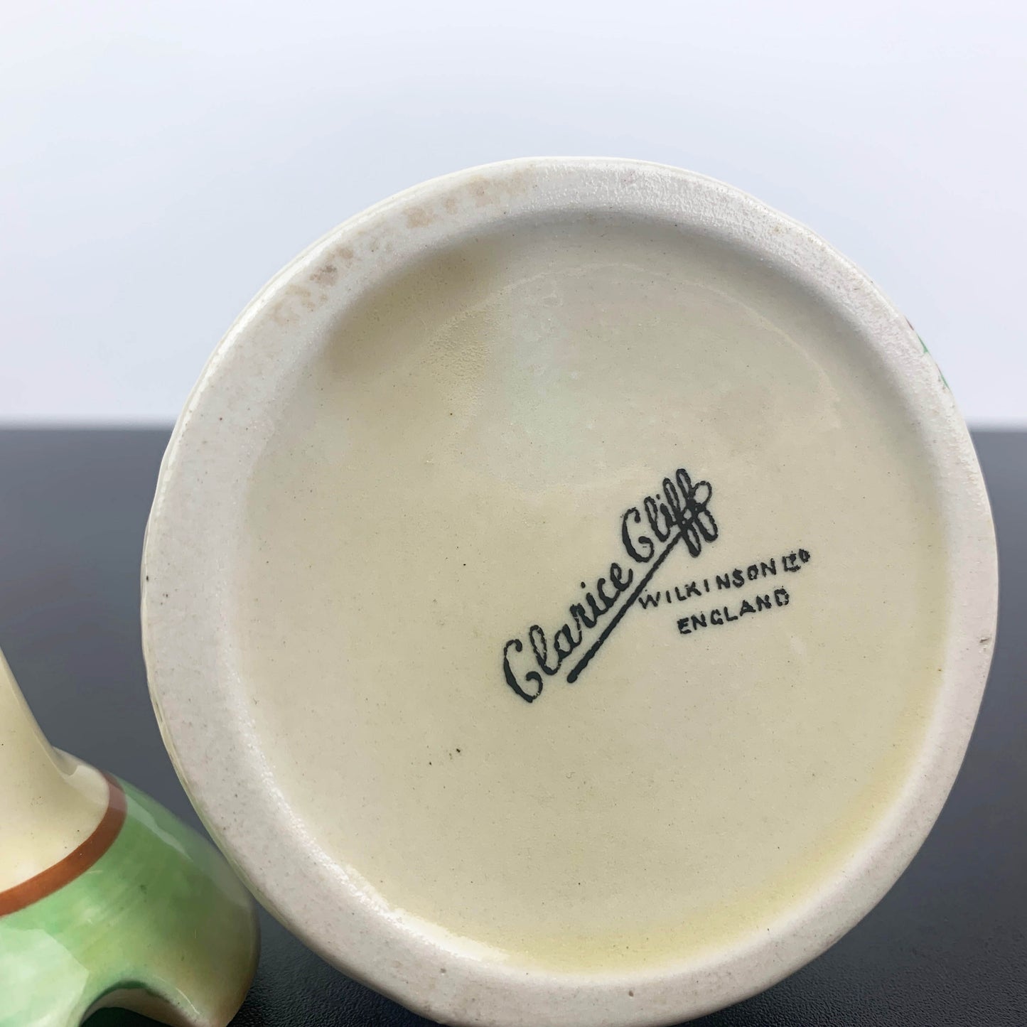 Clarice Cliff 'Corolla' Art Deco Beehive Honey Pot