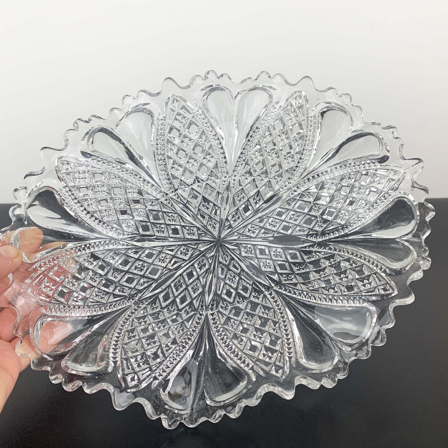 Davidson Glass 'William and Mary' Bowl c.1903