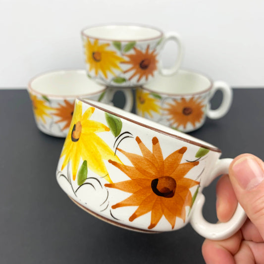 Olaria de Alcobaça (OAL) Portugal hand painted flower design on cups