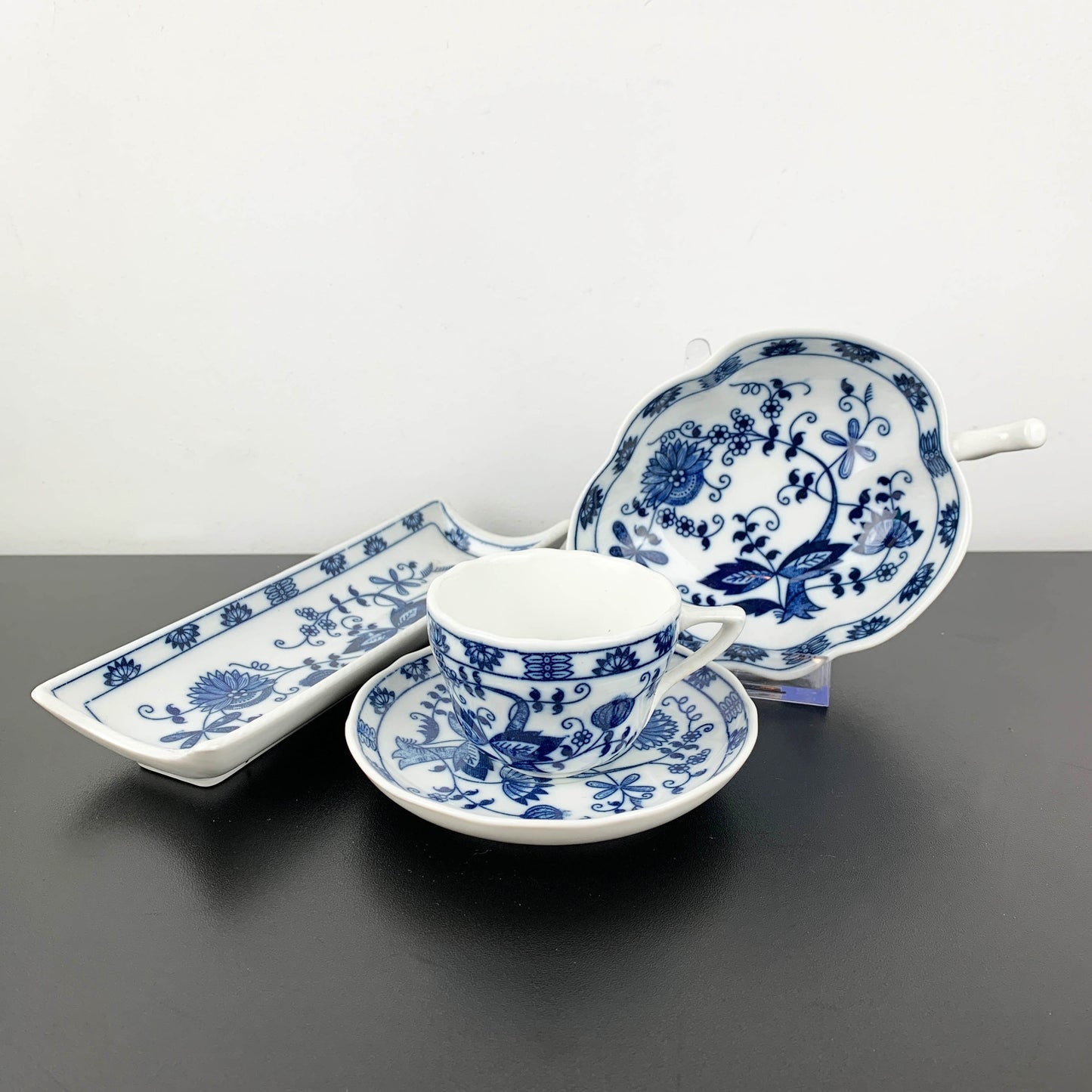 Vienna Woods Meissen Blue Collectible China