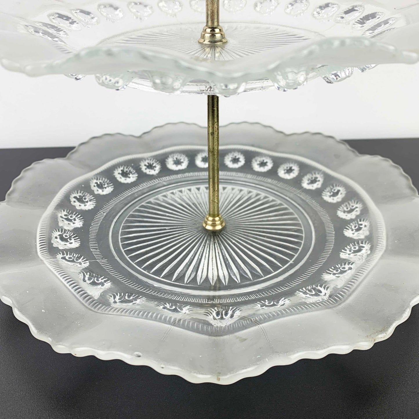 Davidson Glass 'Blackberry Prunt' 2 Tier Dessert Stand