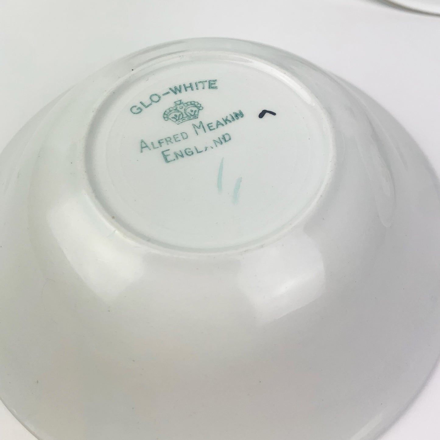Alfred Meakin Glo White manufacturers marking