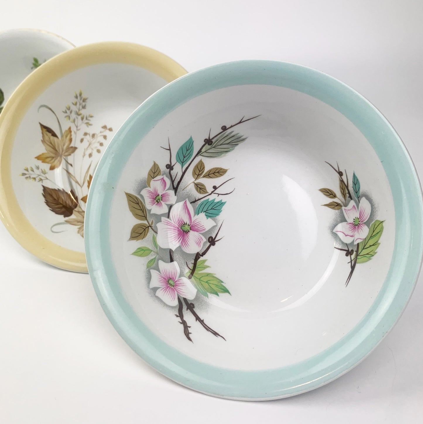 Alfred Meakin Glo White bowl