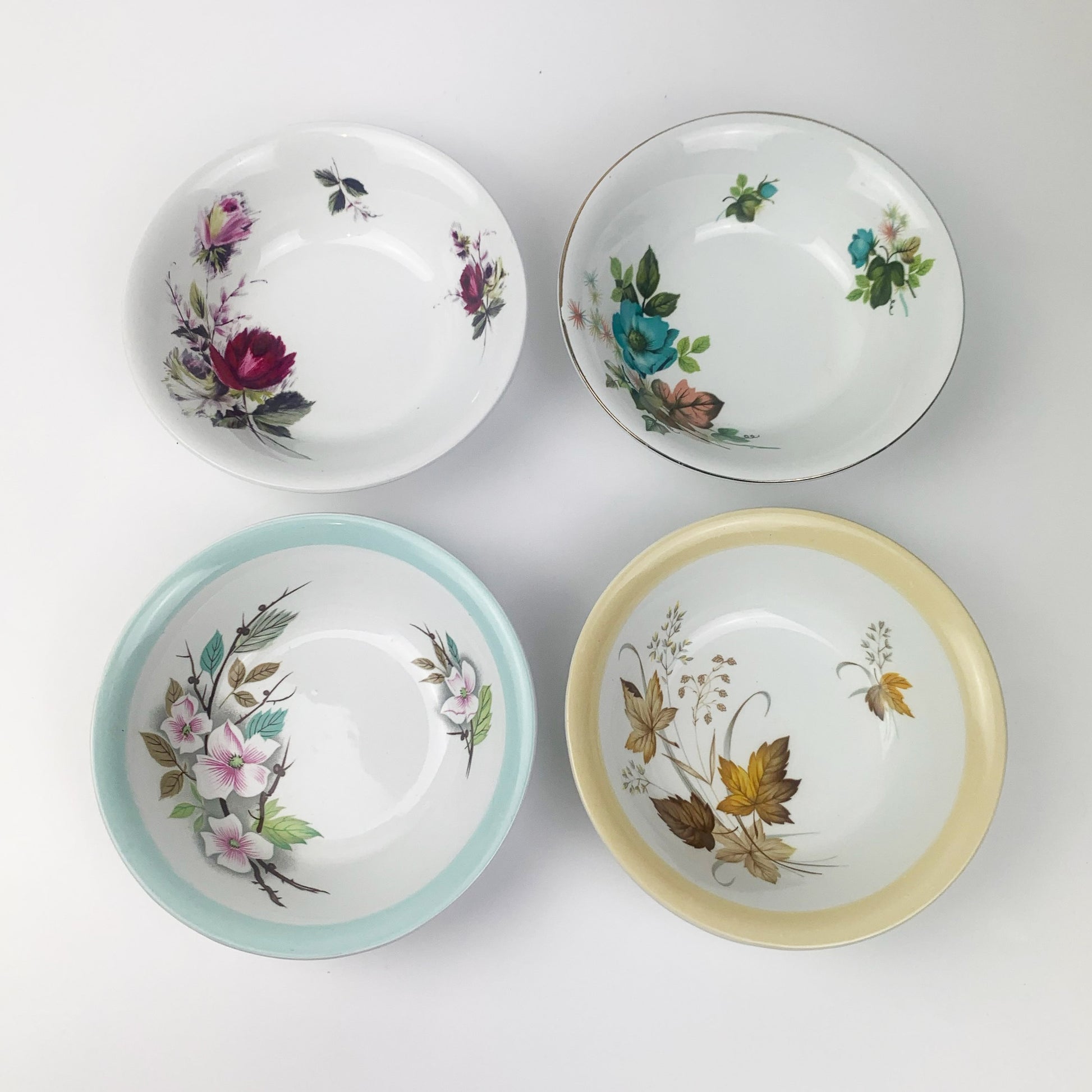 Alfred Meakin England mismatched bowl set