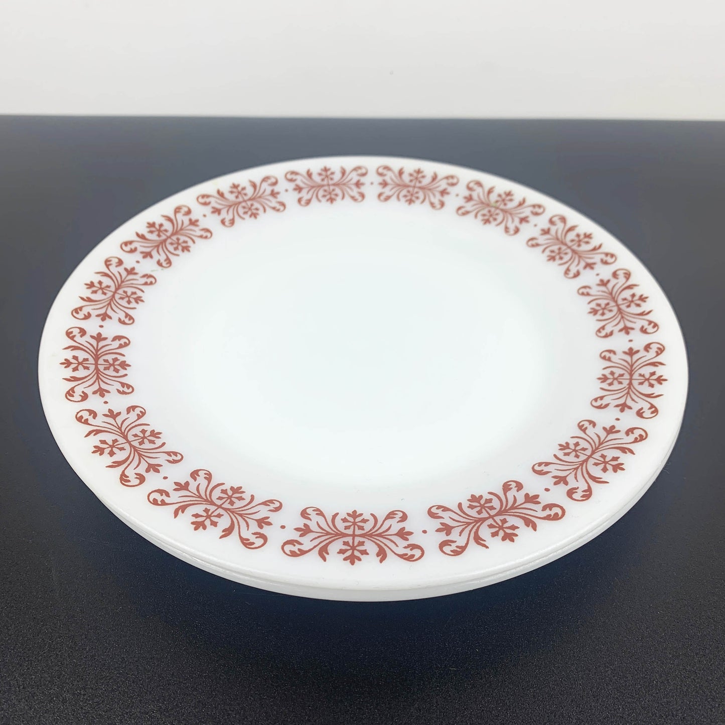 Anchor Hocking 'Filigree' Dinner Plate Set