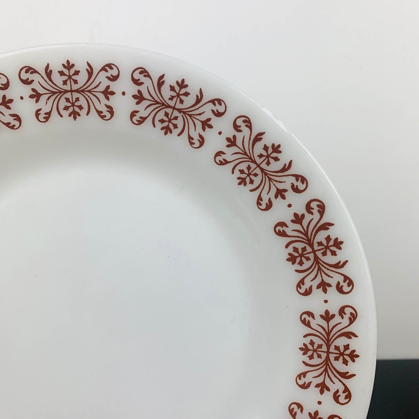 Anchor Hocking 'Filigree' Dinner Plate Set