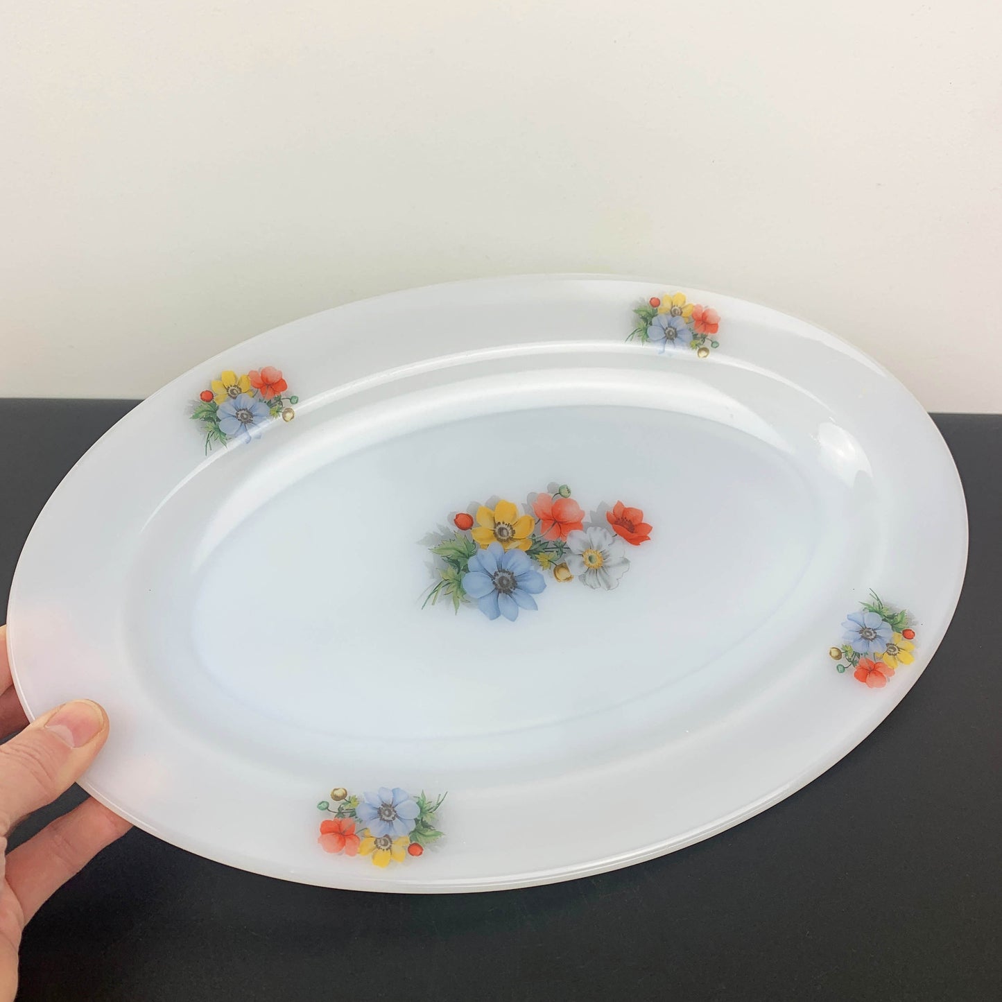 Arcopal 'Anemone' Oval Platter