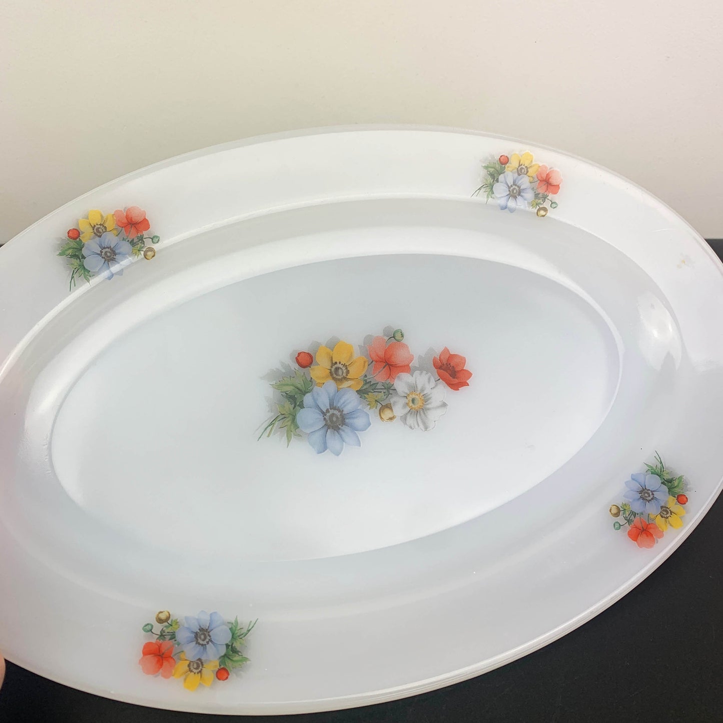 Arcopal 'Anemone' Oval Platter