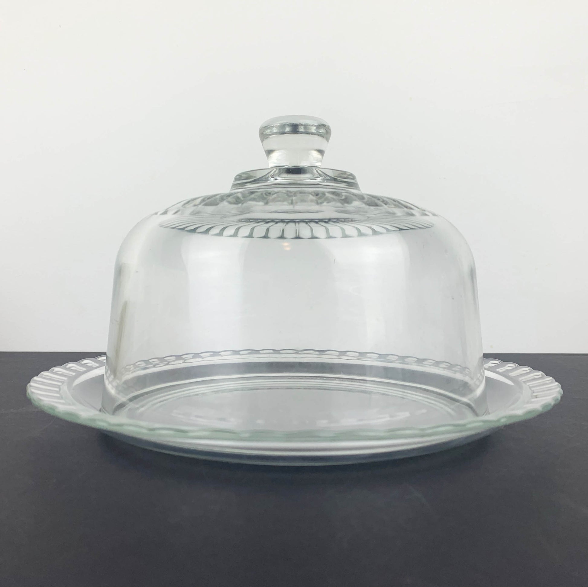 Arcoroc France cheese plate with dome lid