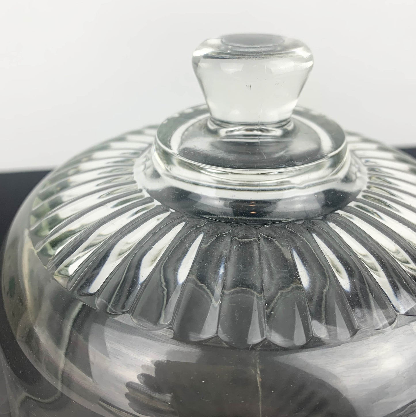 Arcoroc France cloche close up detail