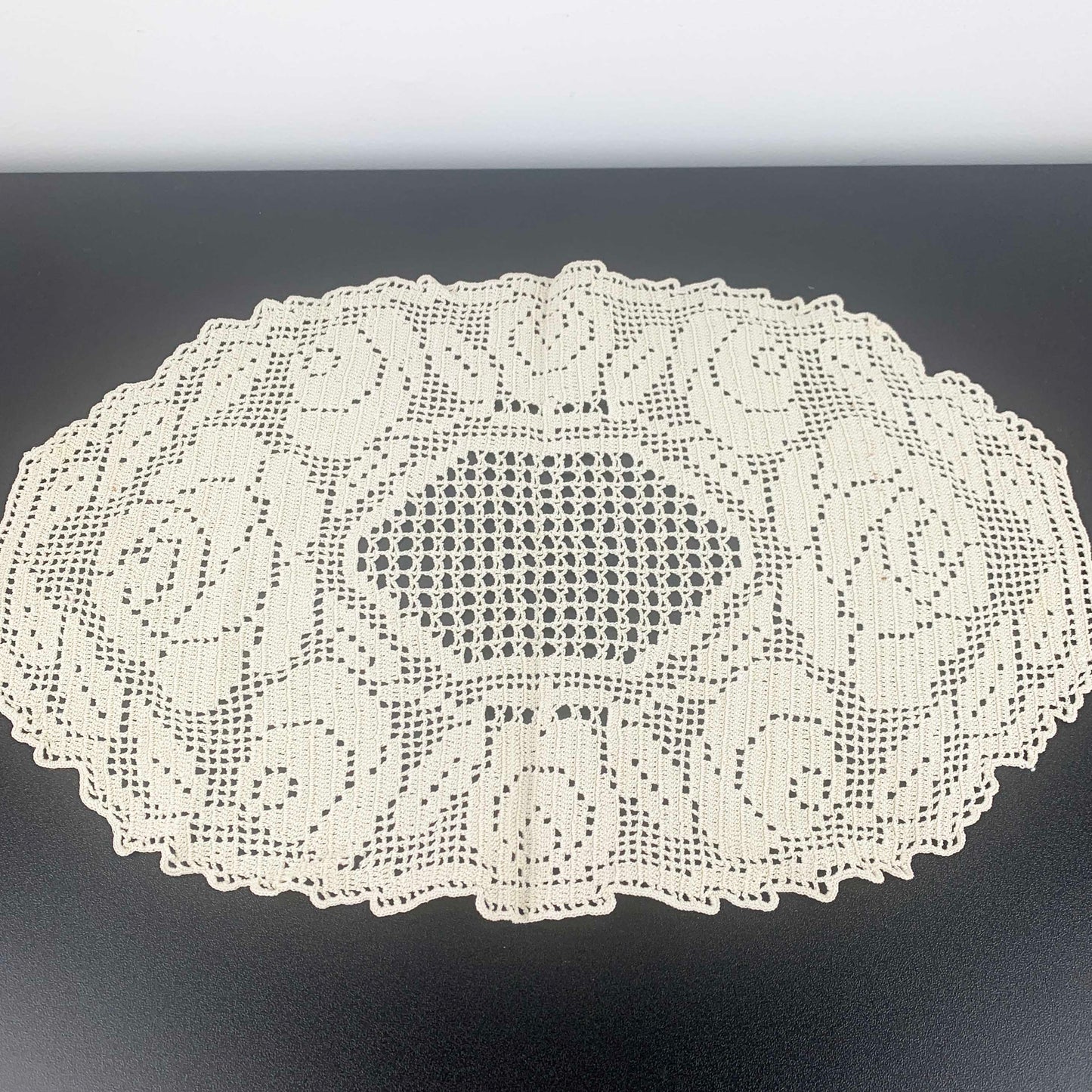 Vintage Cream Doyley Collection