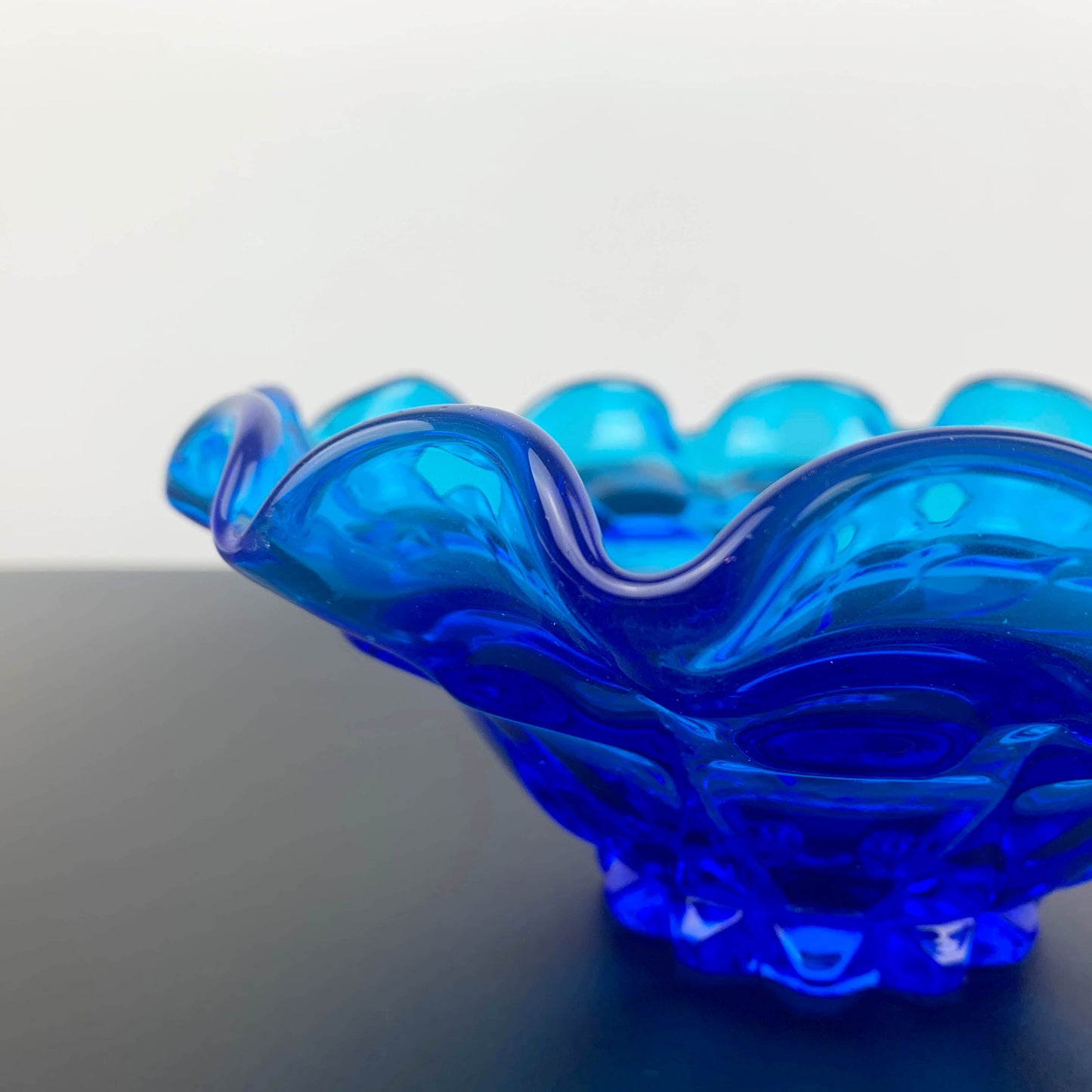 Fenton Ruffled Bowl in Colonial Blue