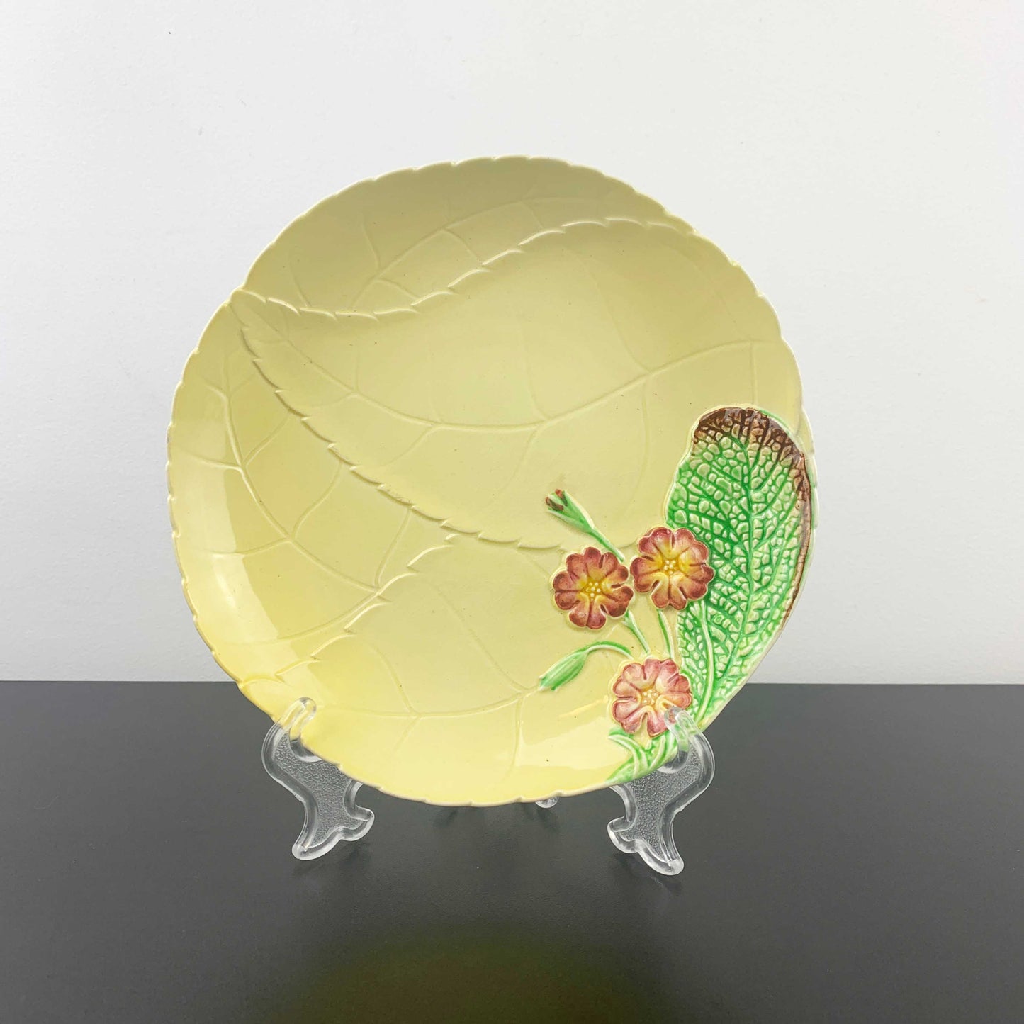 Carlton Ware 'Primula' Plate