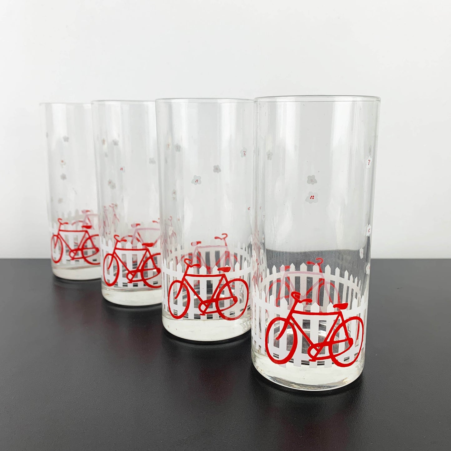 Cerve Italy Picket Fence and Bicycle Tumbler Set