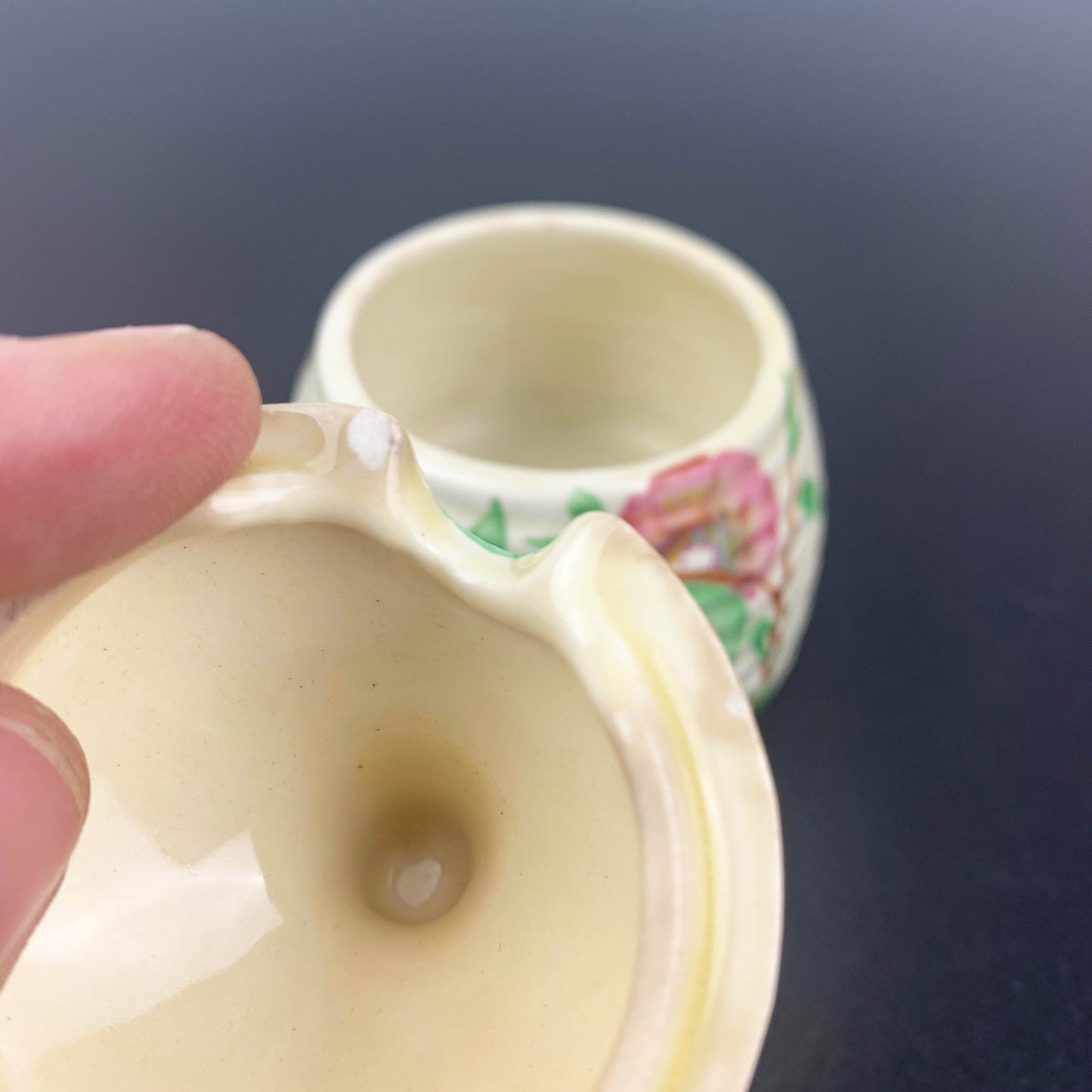 Clarice Cliff 'Corolla' Art Deco Beehive Honey Pot