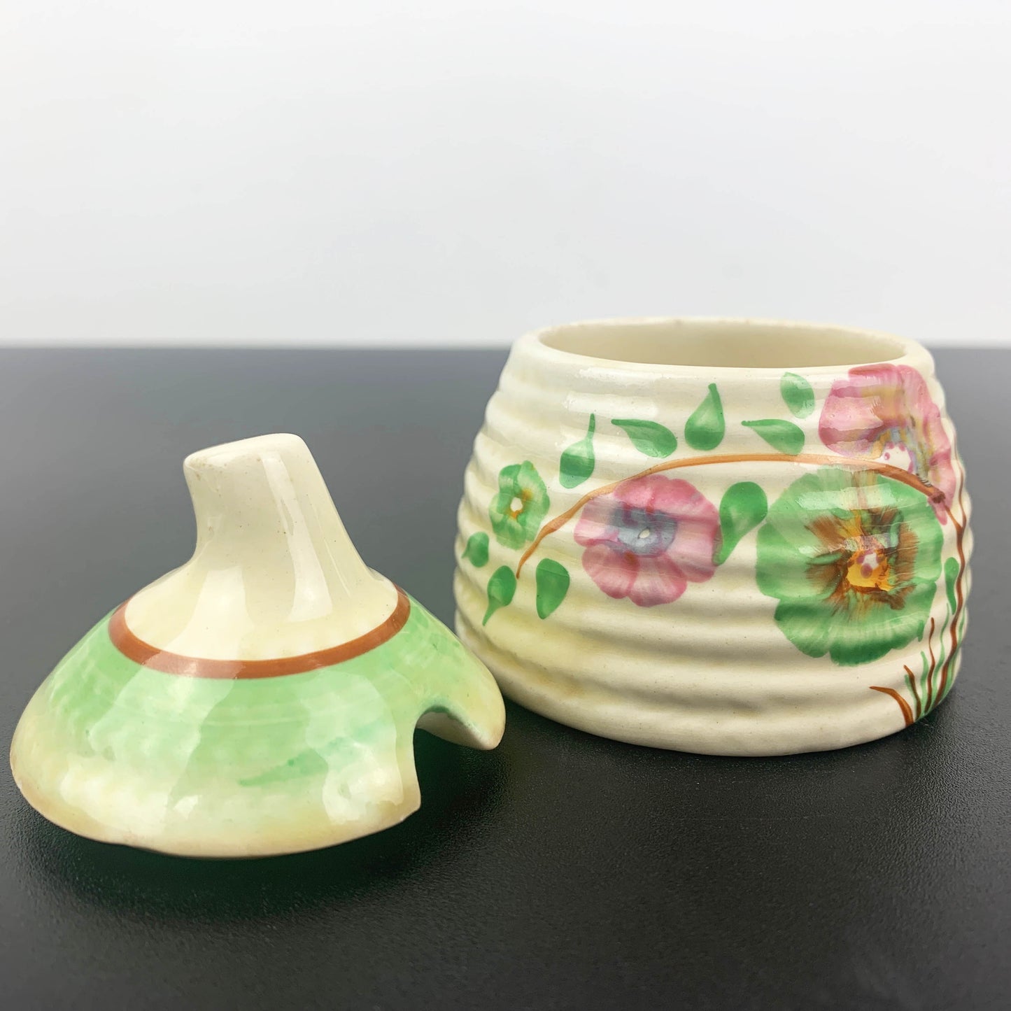Clarice Cliff 'Corolla' Art Deco Beehive Honey Pot