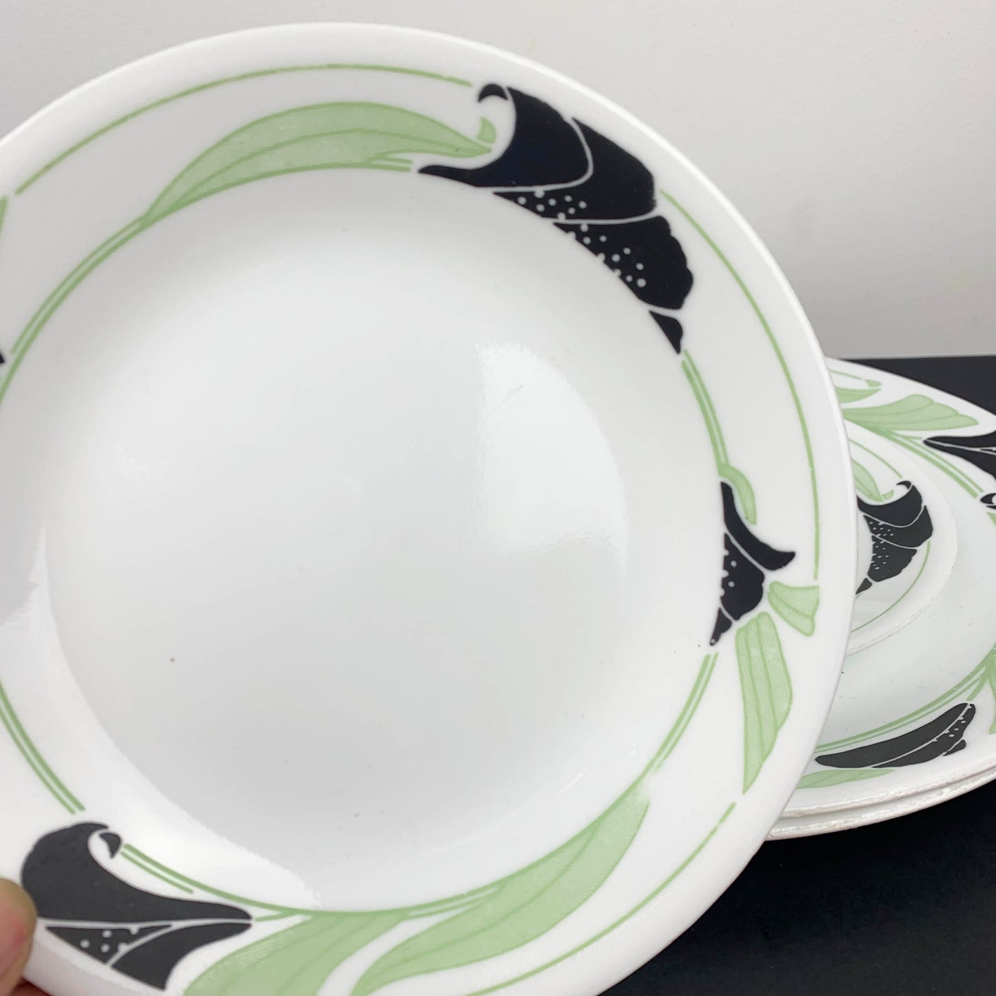 Corelle 'Black Orchid' Dinnerware Set
