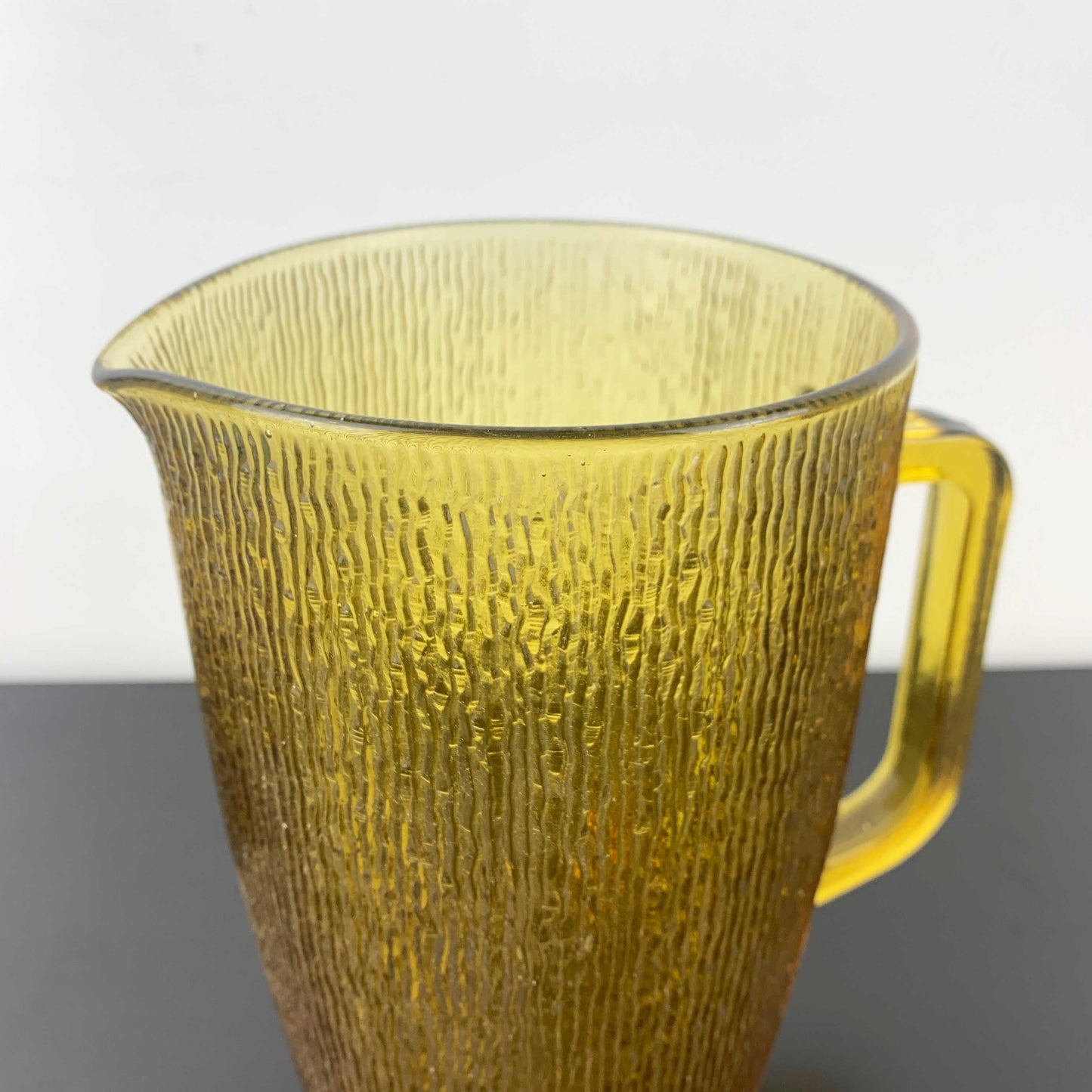 Crown Crystal NZ (Kaaru Glass) 'Furrow' Pitcher