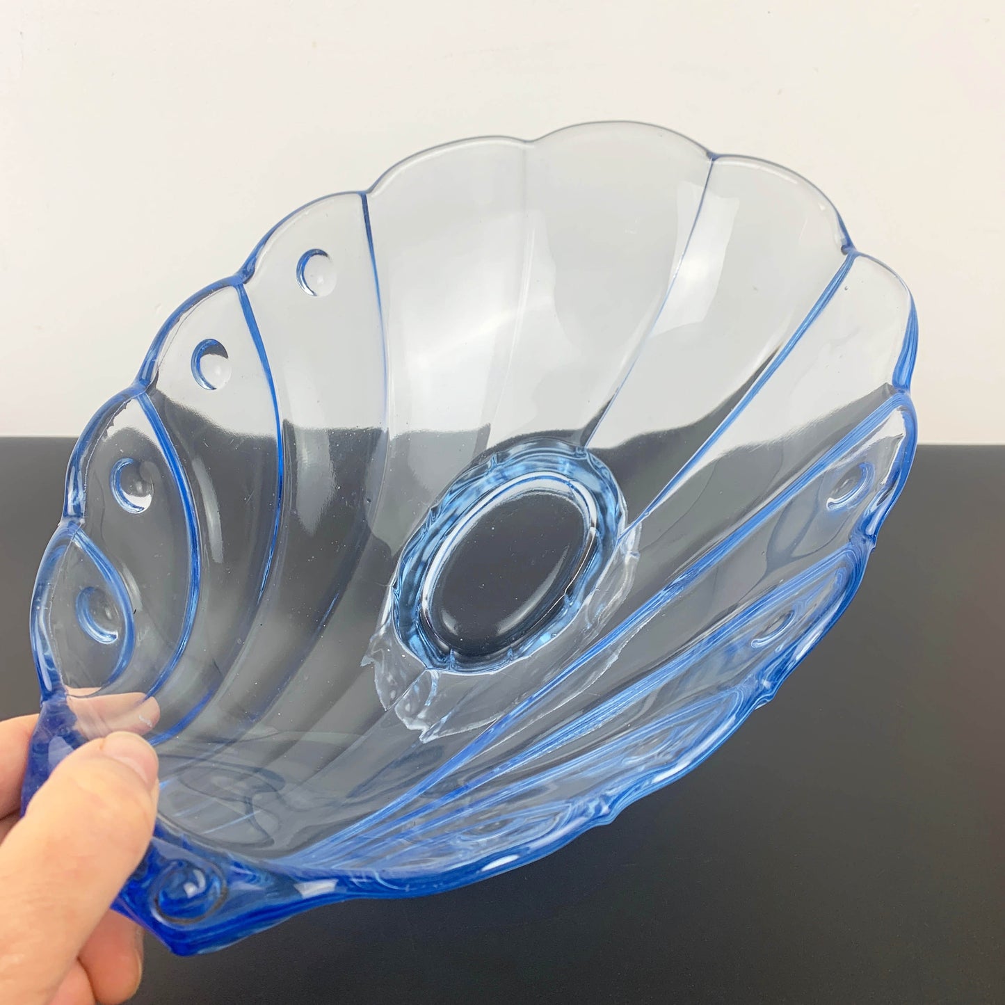 Stolzle Blue Footed Shell Presentation Bowl