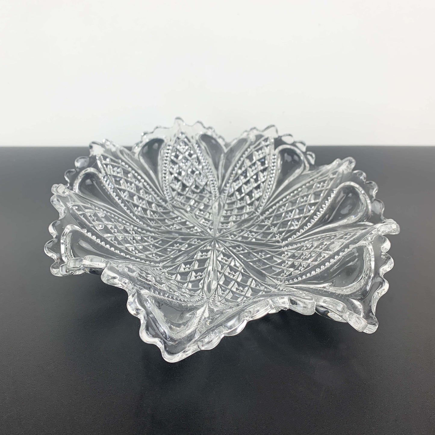 Davidson Glass 'William and Mary' Bowl c.1903
