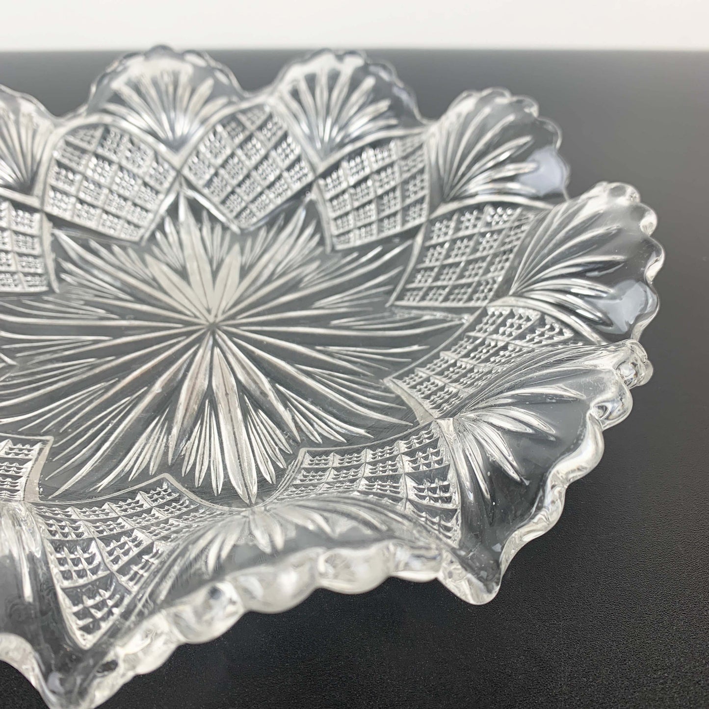 Davidson Glass Suite 1896 Bowl