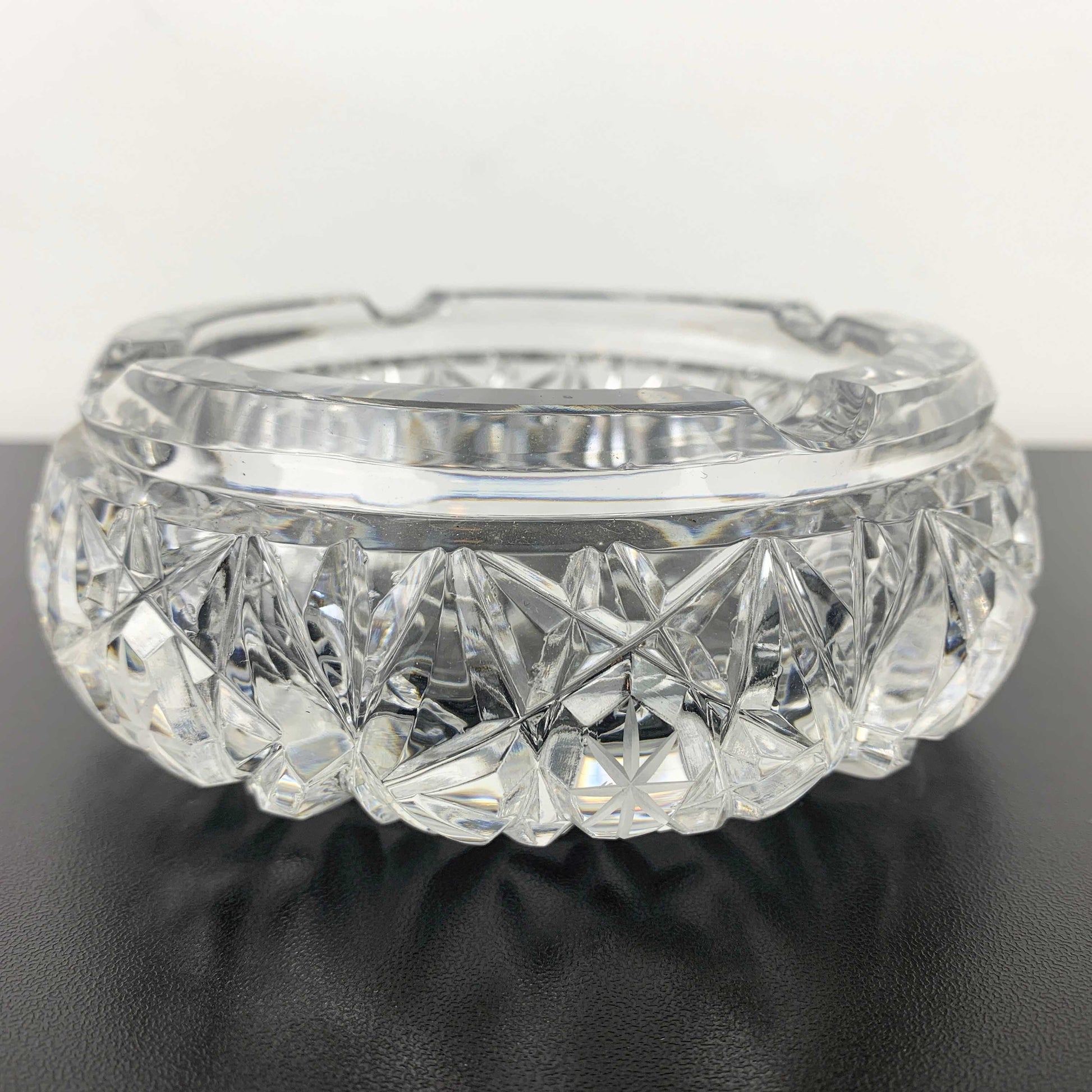 Mid century diamond and star cut round crystal ashtray