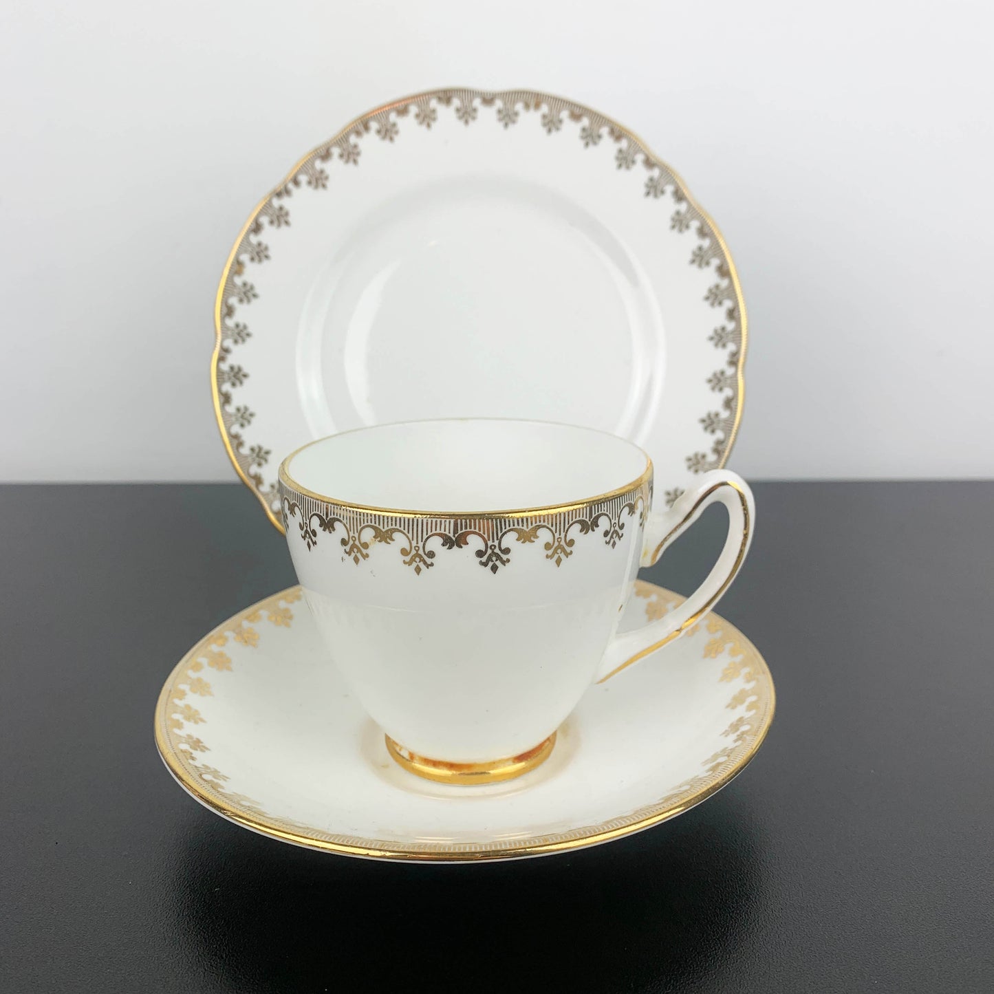 Gladstone China Gold Fleur de Lys Trio