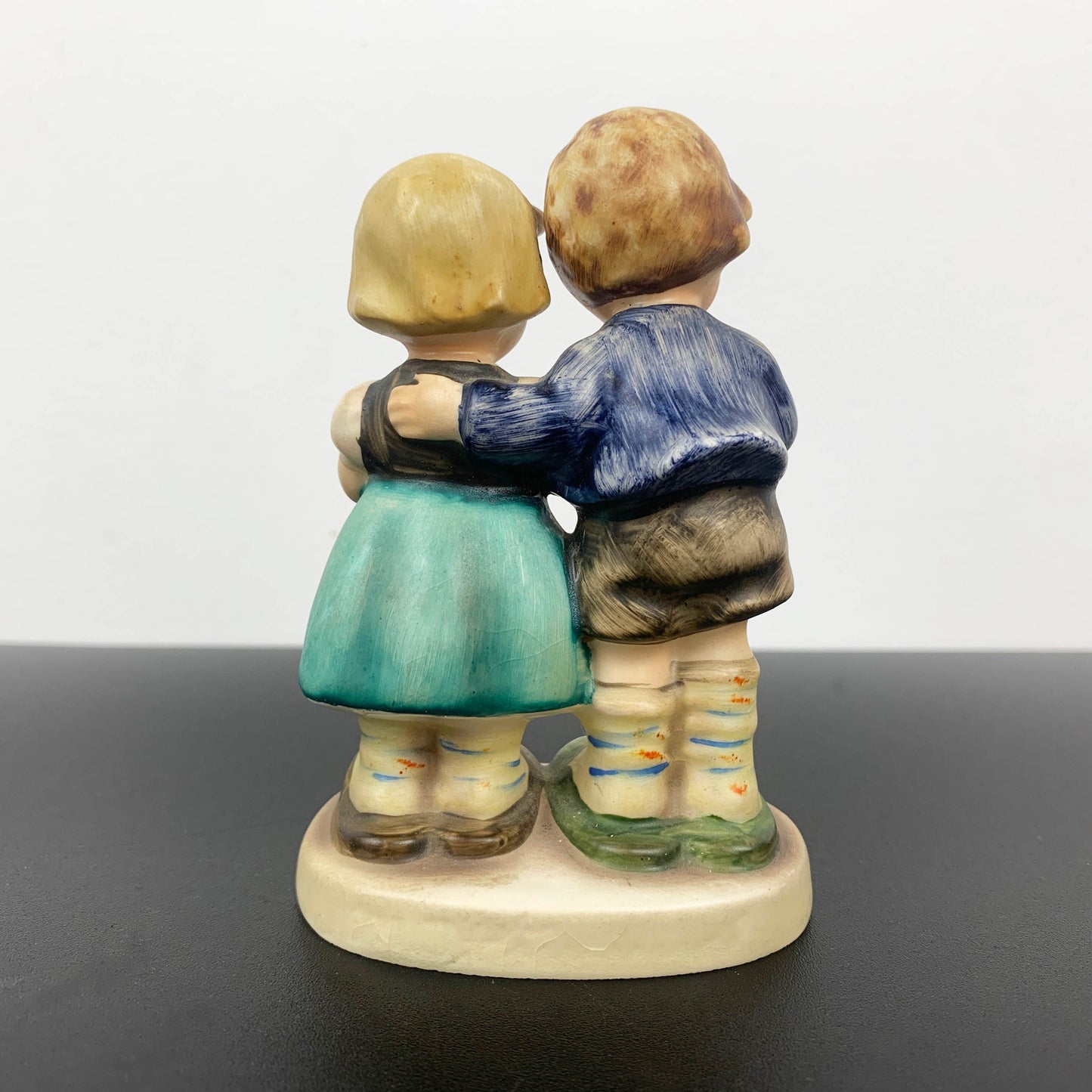 Hummel (Goebel) 'We Congratulate' Figurine