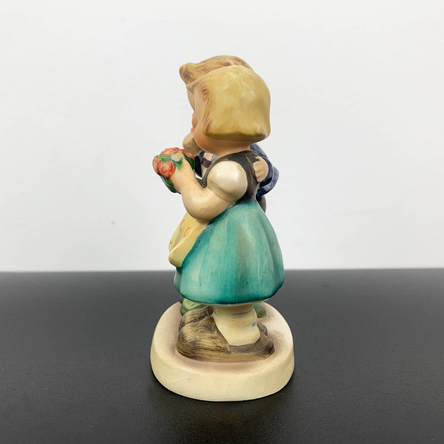 Hummel (Goebel) 'We Congratulate' Figurine