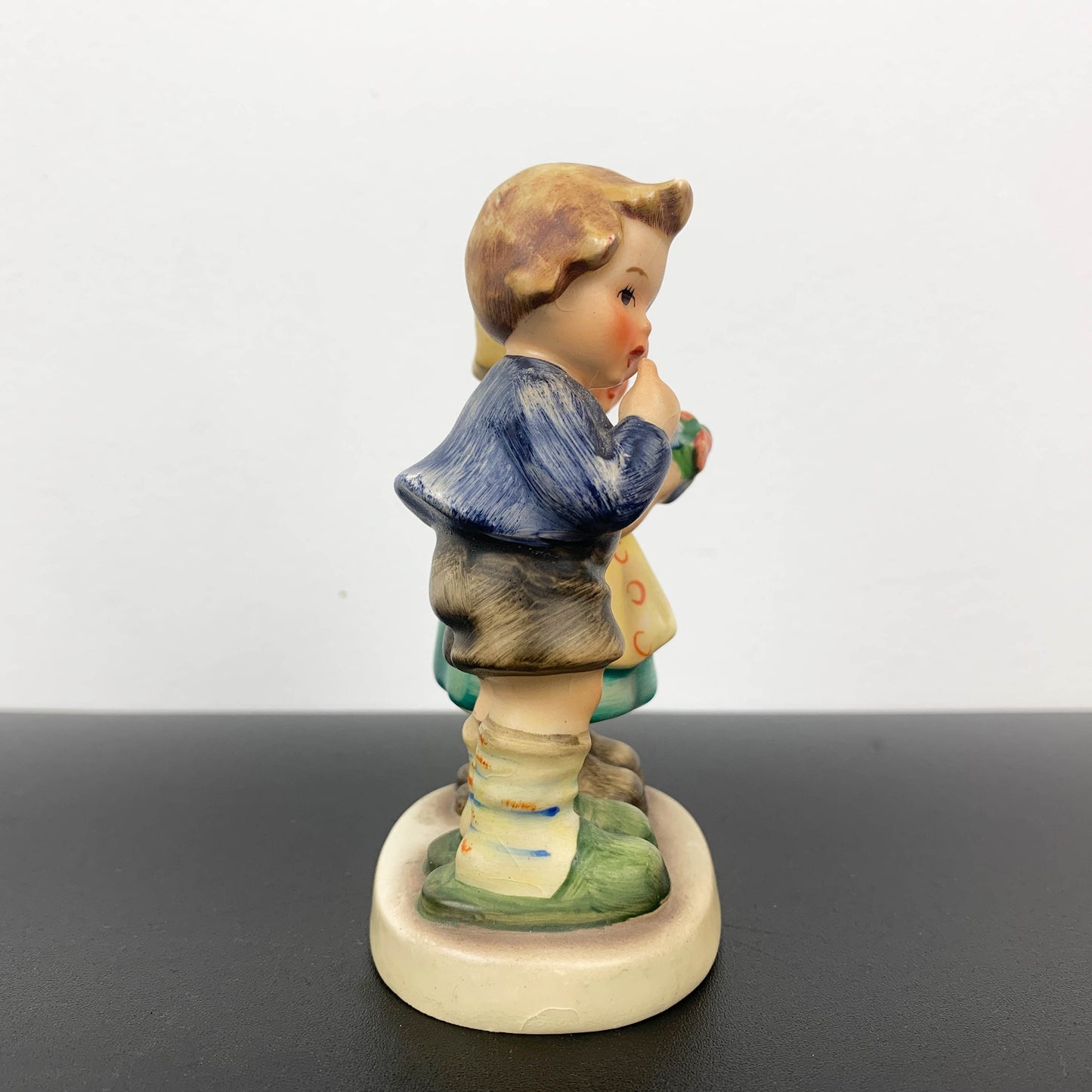 Hummel (Goebel) 'We Congratulate' Figurine