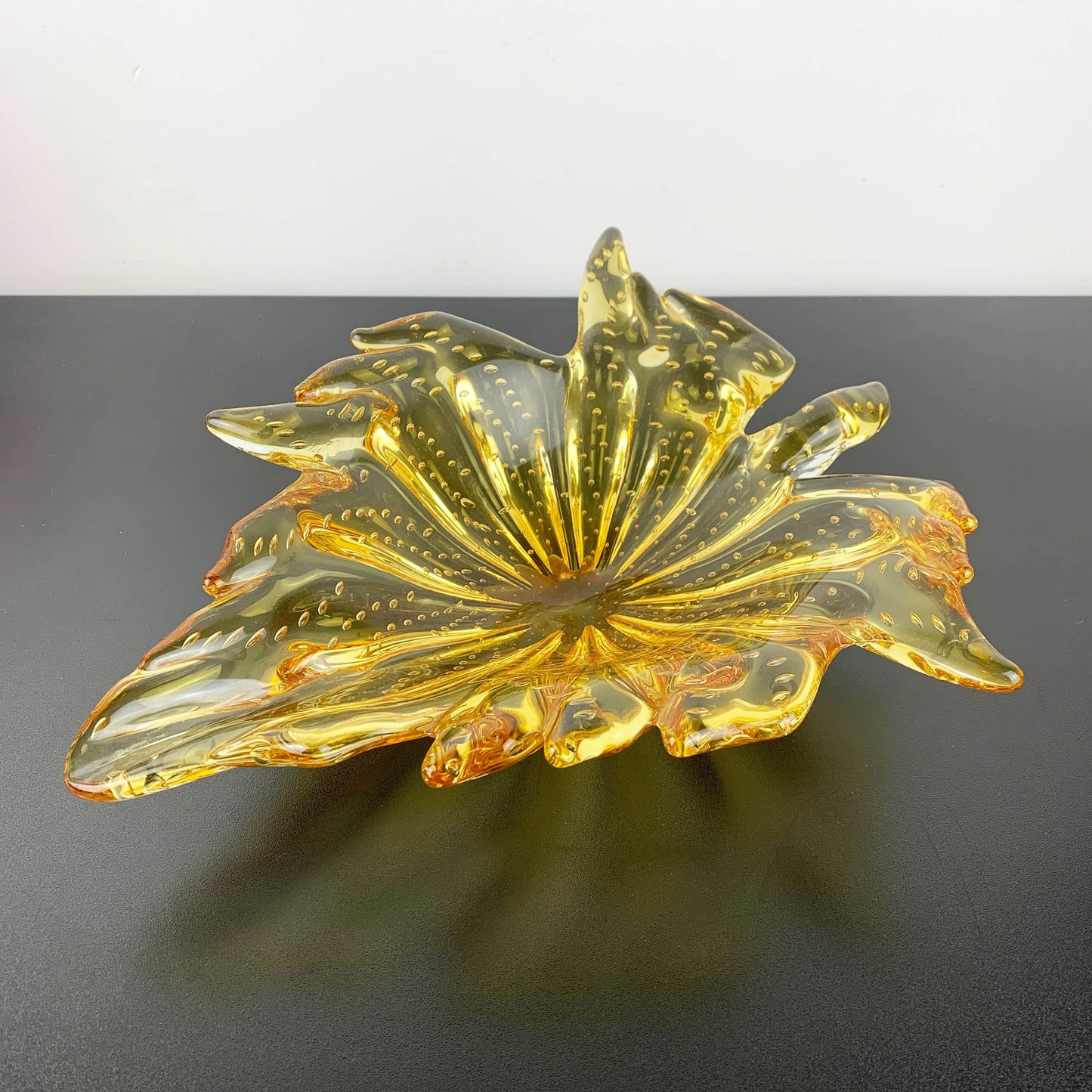 Murano Uranium Amber Art Glass Centrepiece