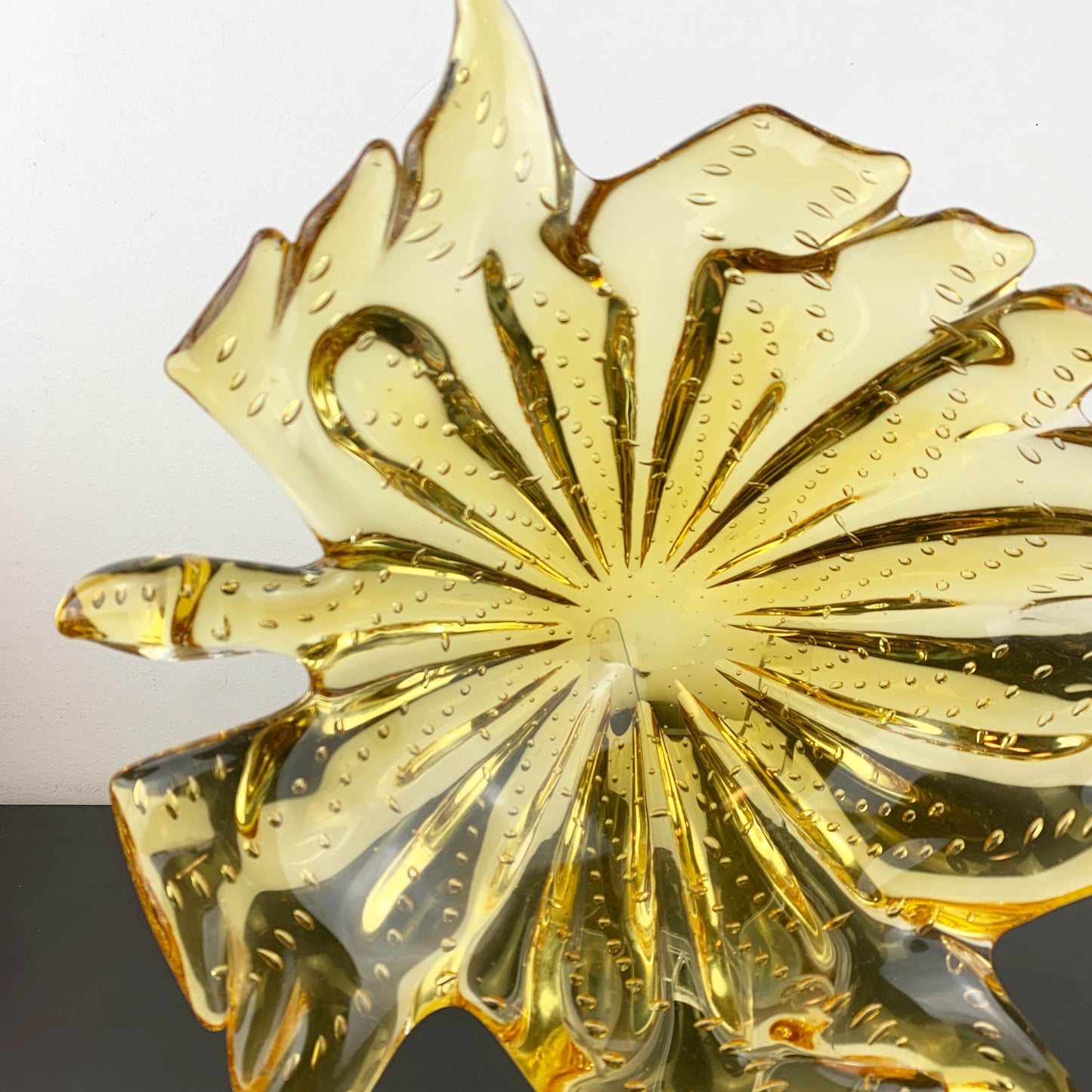 Murano Uranium Amber Art Glass Centrepiece