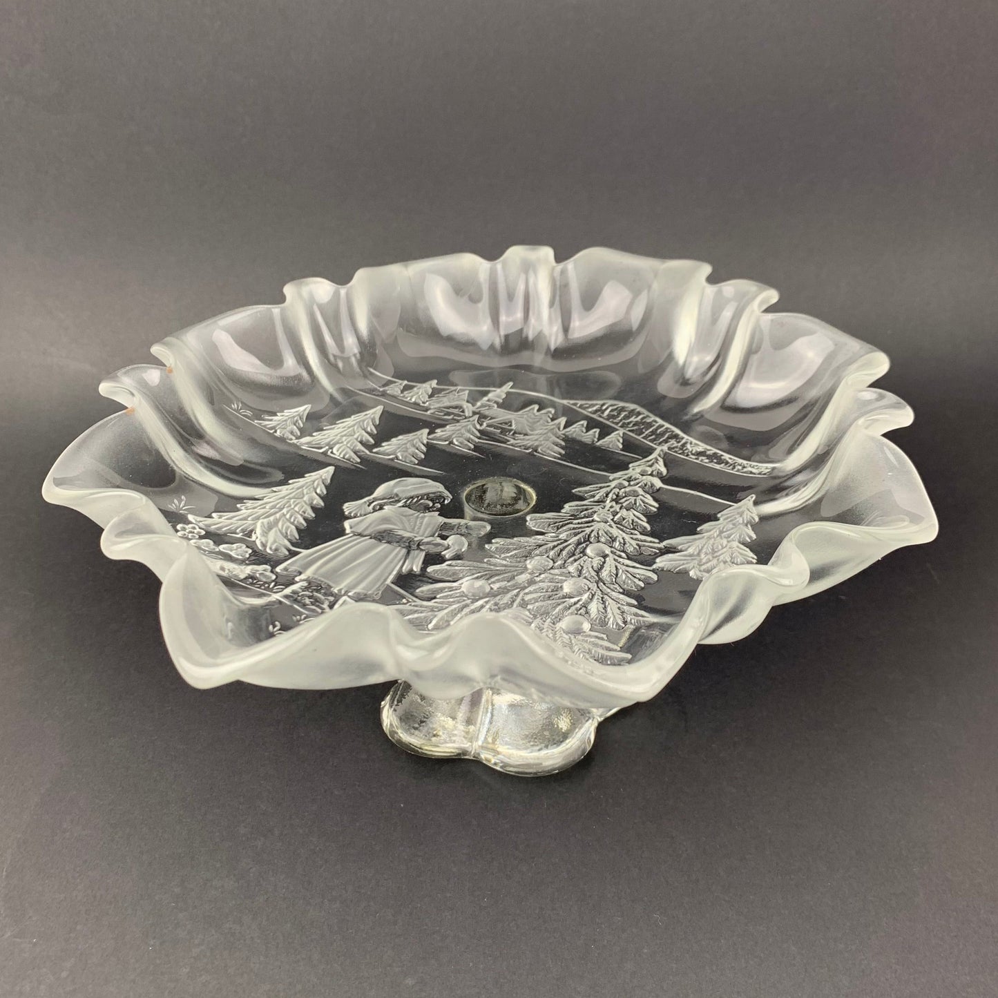Mikasa Christmas Wonderland Pedestal Plate