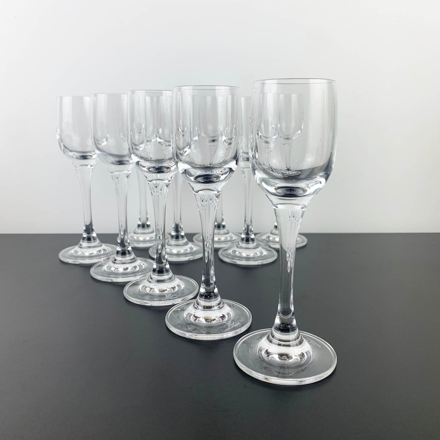 Inn Crystal Tall Stemmed Cordial and Aperitif Glass Set