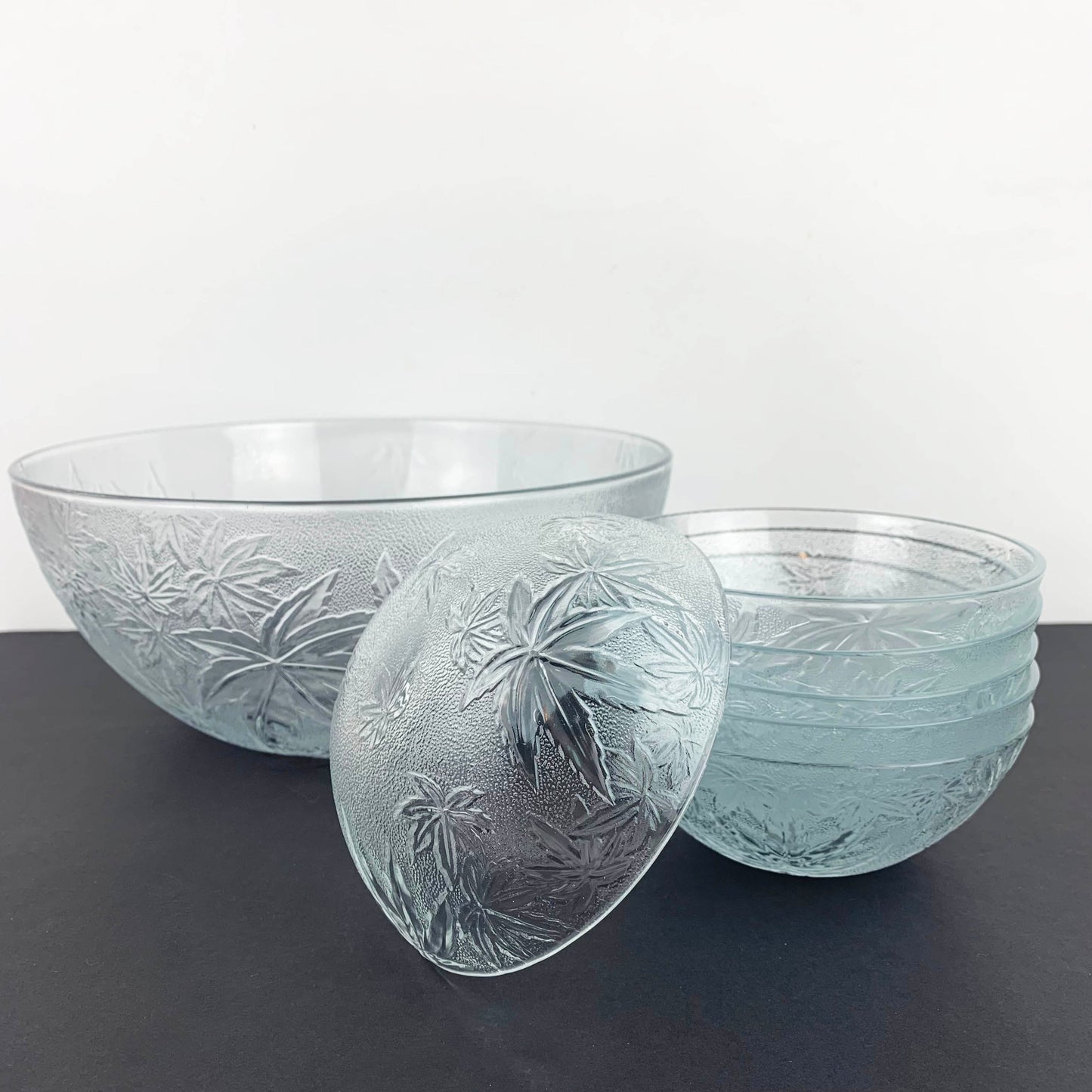 KIG leaf design 7 piece dessert and salad bowl set