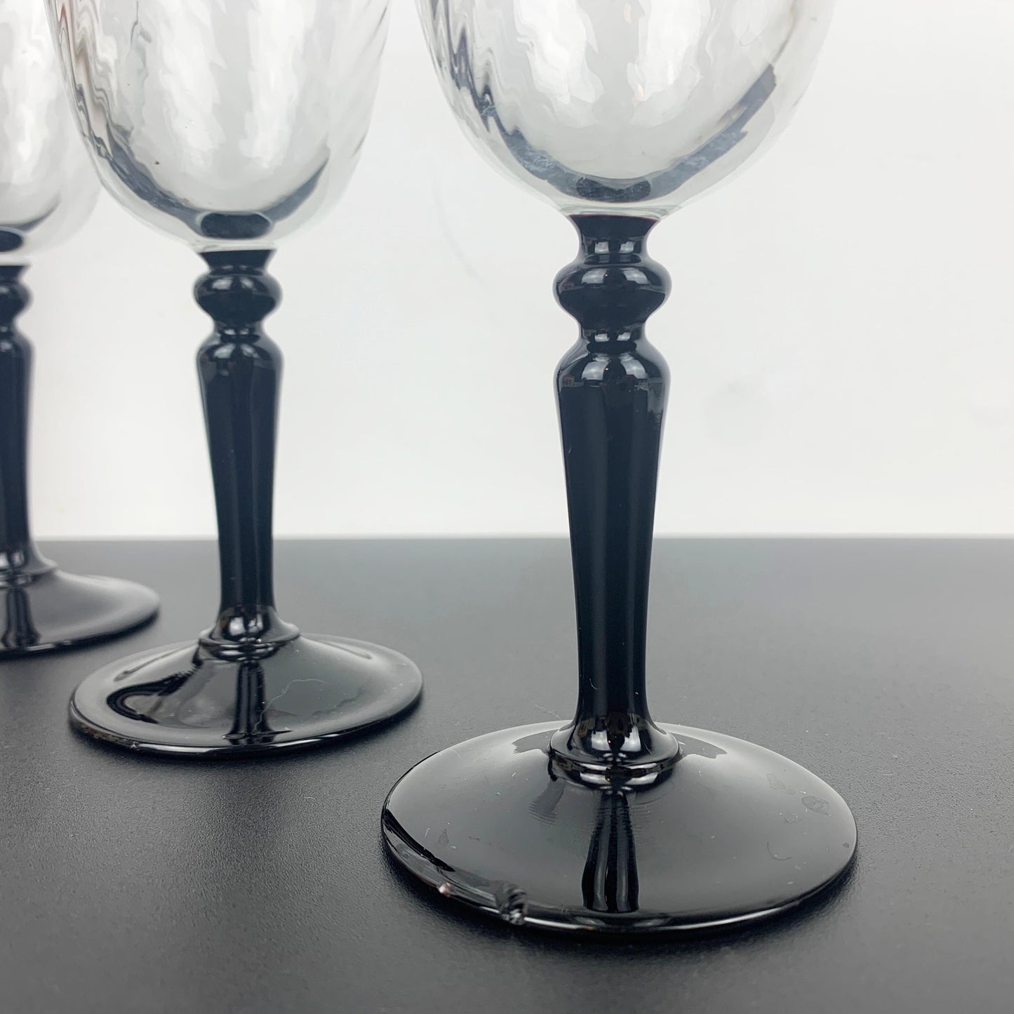 Luminarc 'Swirl' Onyx Wine Glass Set