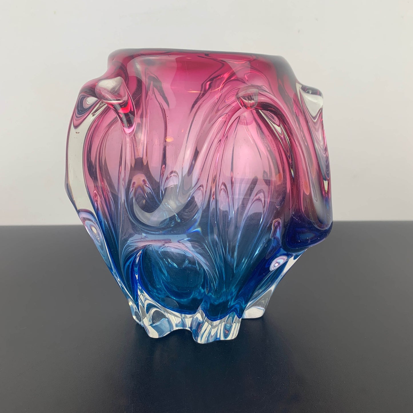 Sanyu Glass Japan Ombre Art Glass Vase