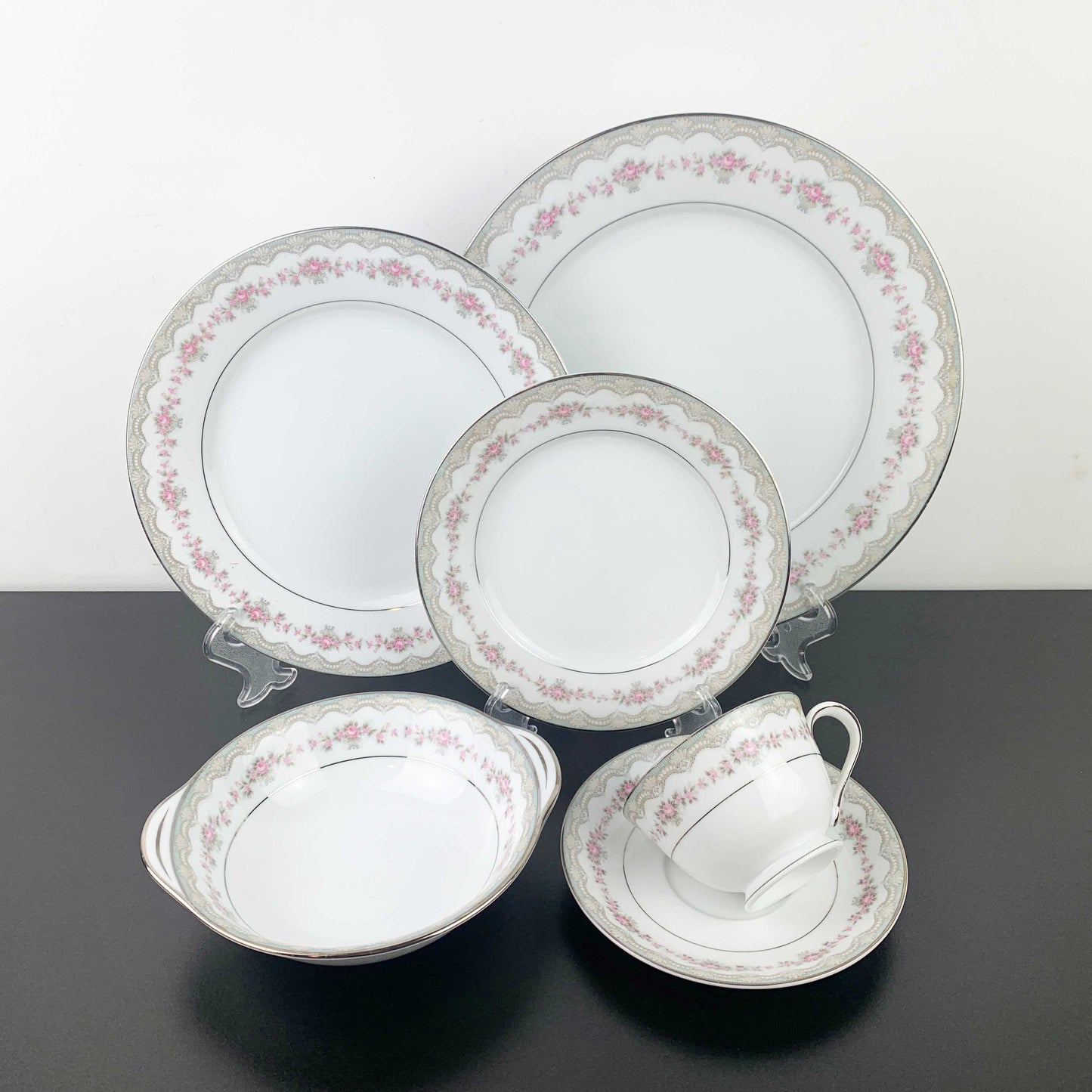 Noritake 'Glenwood' dinnerware