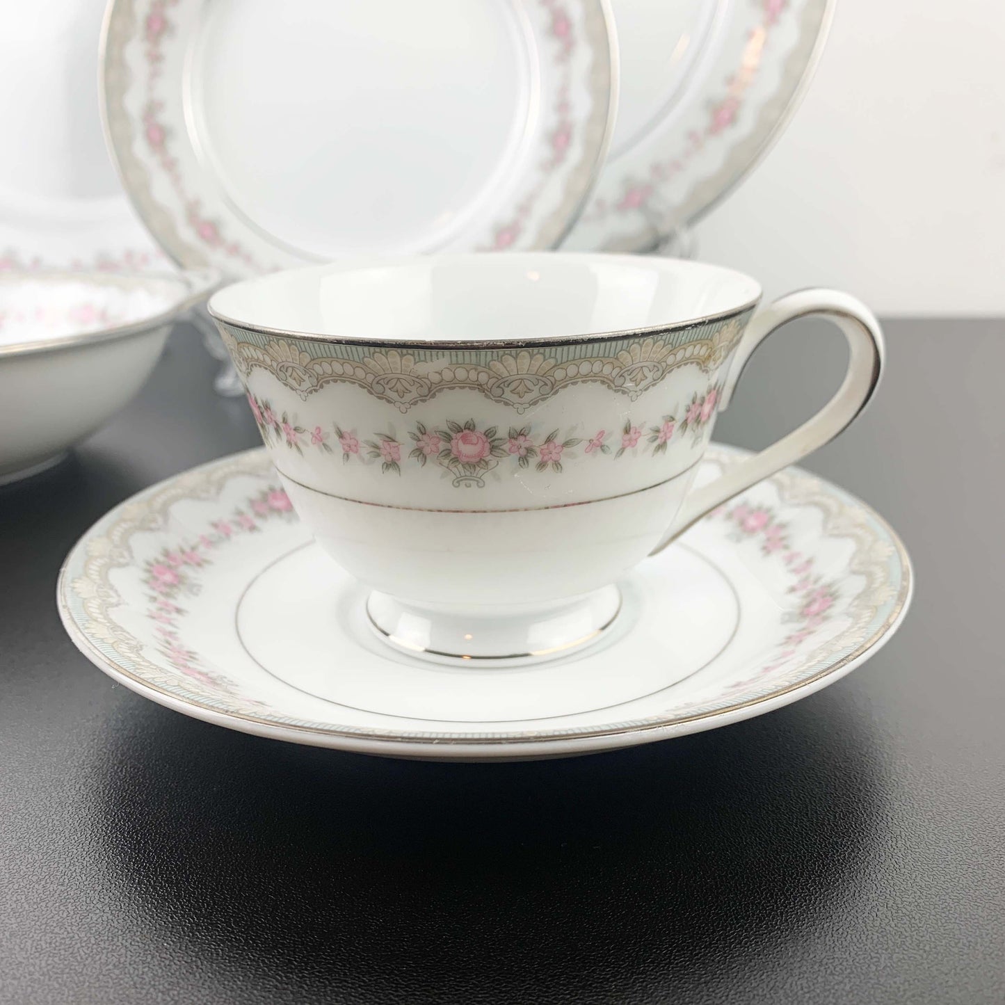 Noritake 'Glenwood' Dinnerware