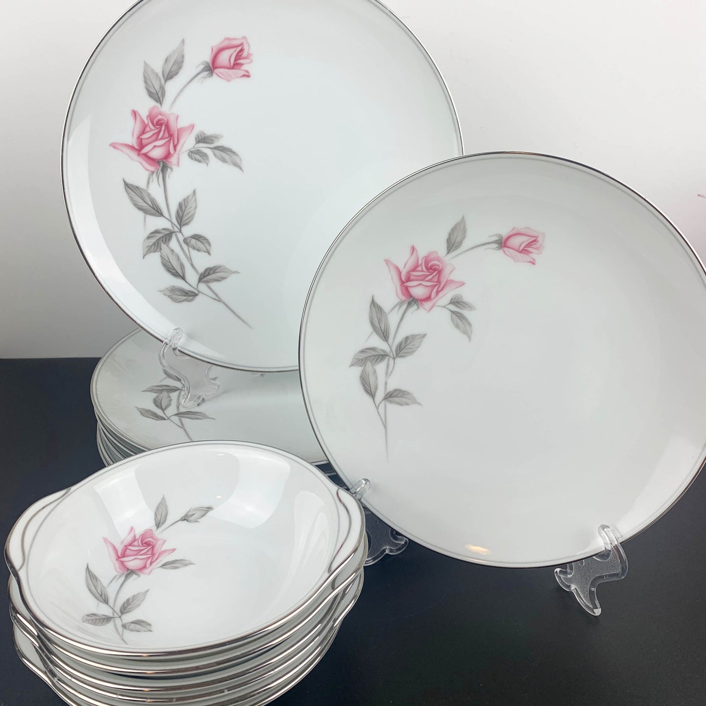 Noritake 'Rosemarie' dinnerware