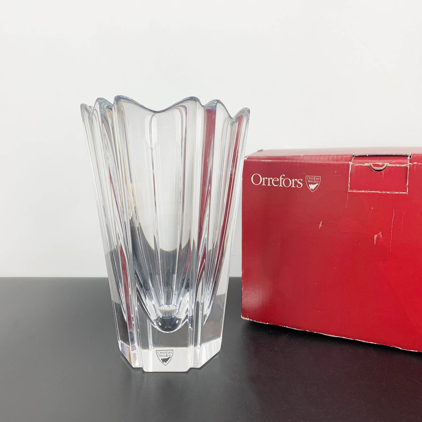 Orrefors 'Corona' Vase - Lars Hellsten Design