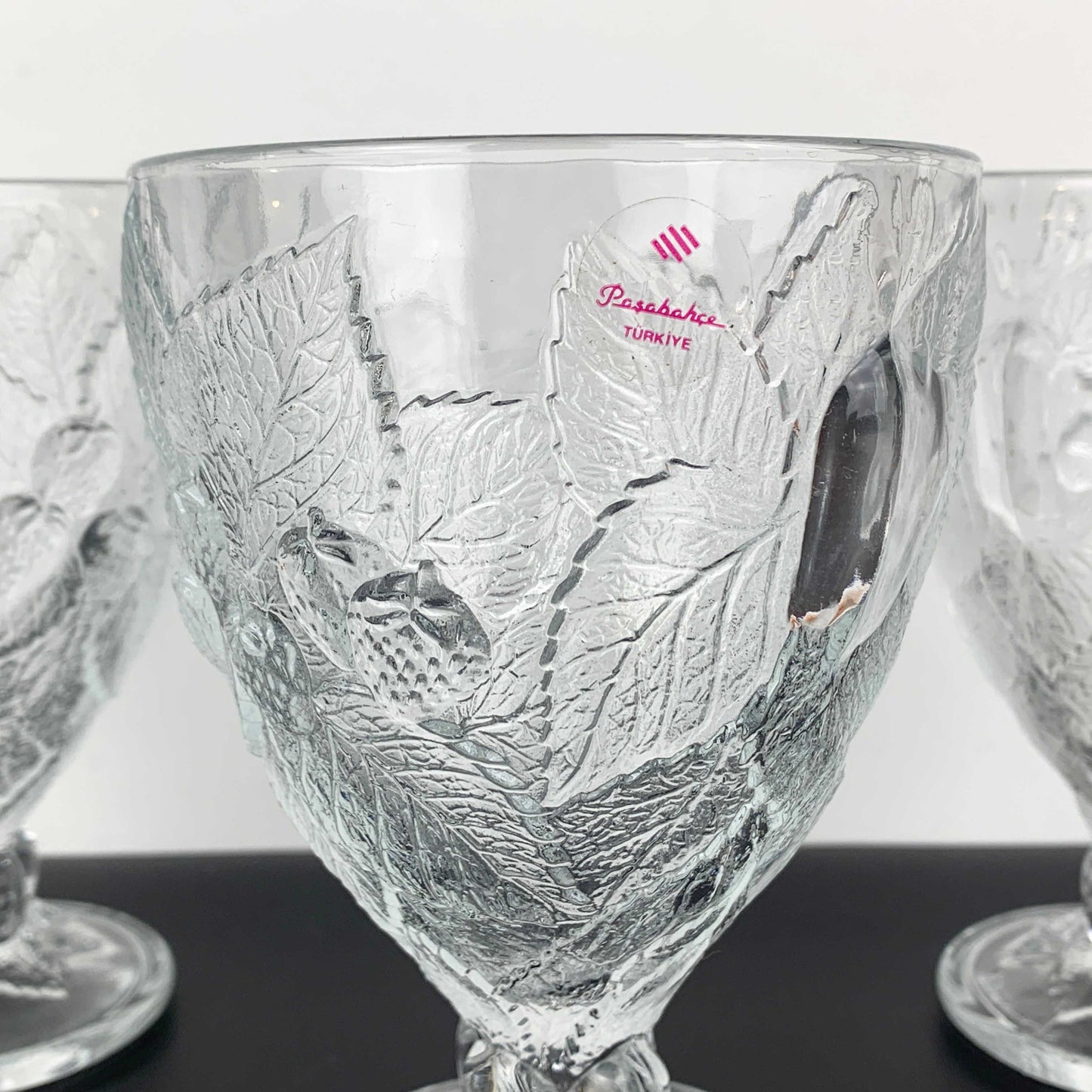 Pasabahce Turkey Piknik Embossed Sundae Bowl Set