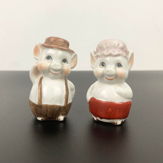 Pig Couple Salt and Pepper Shakers