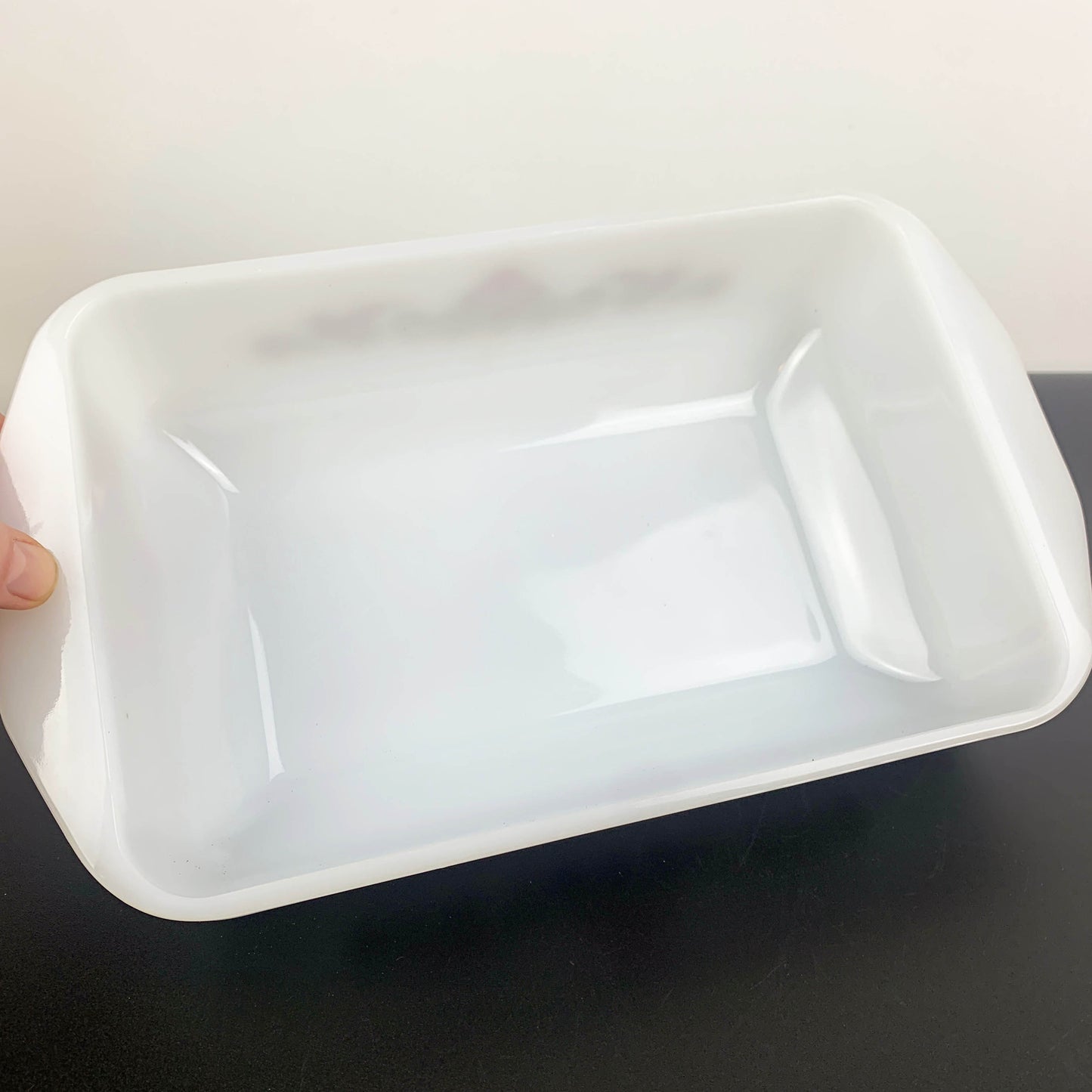 Rare Pyrex (Australia) Royal Garland Casserole Dish - Limited Production