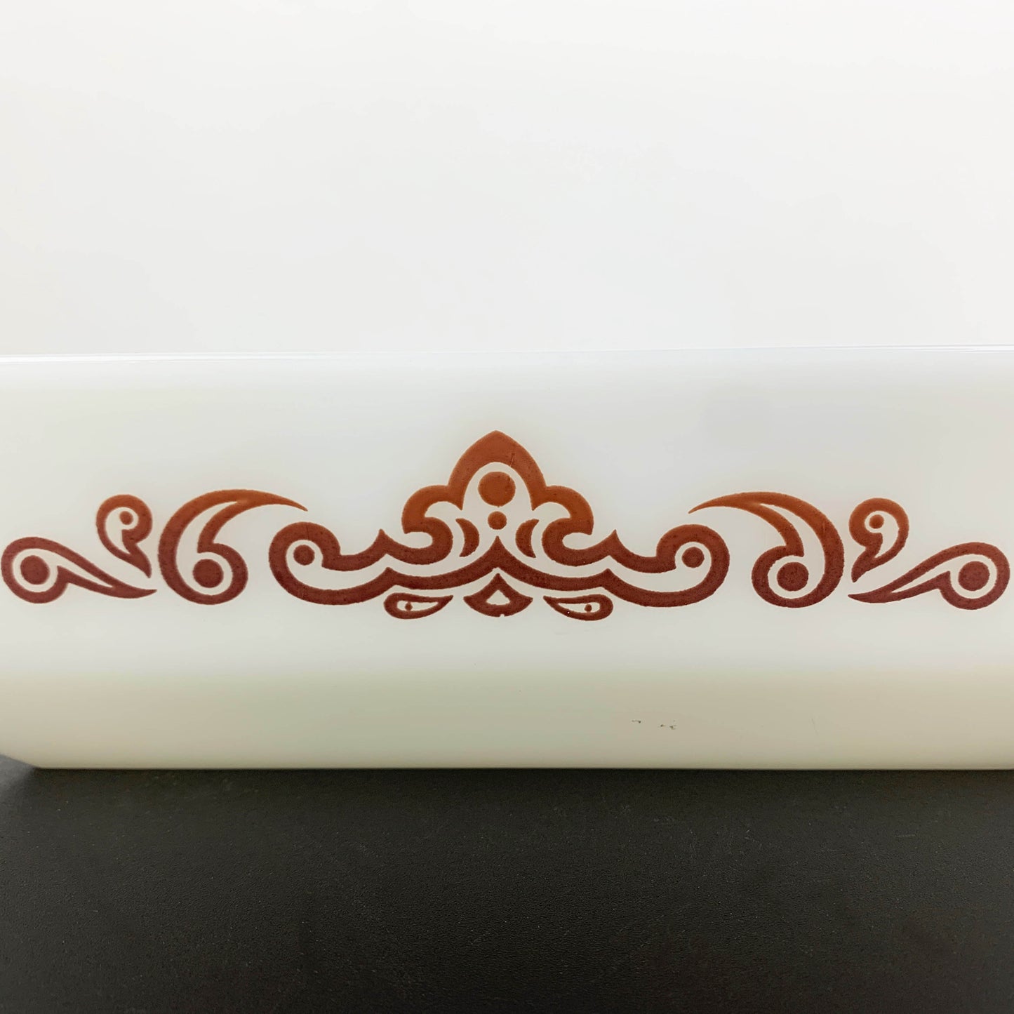 Rare Pyrex (Australia) Royal Garland Casserole Dish - Limited Production