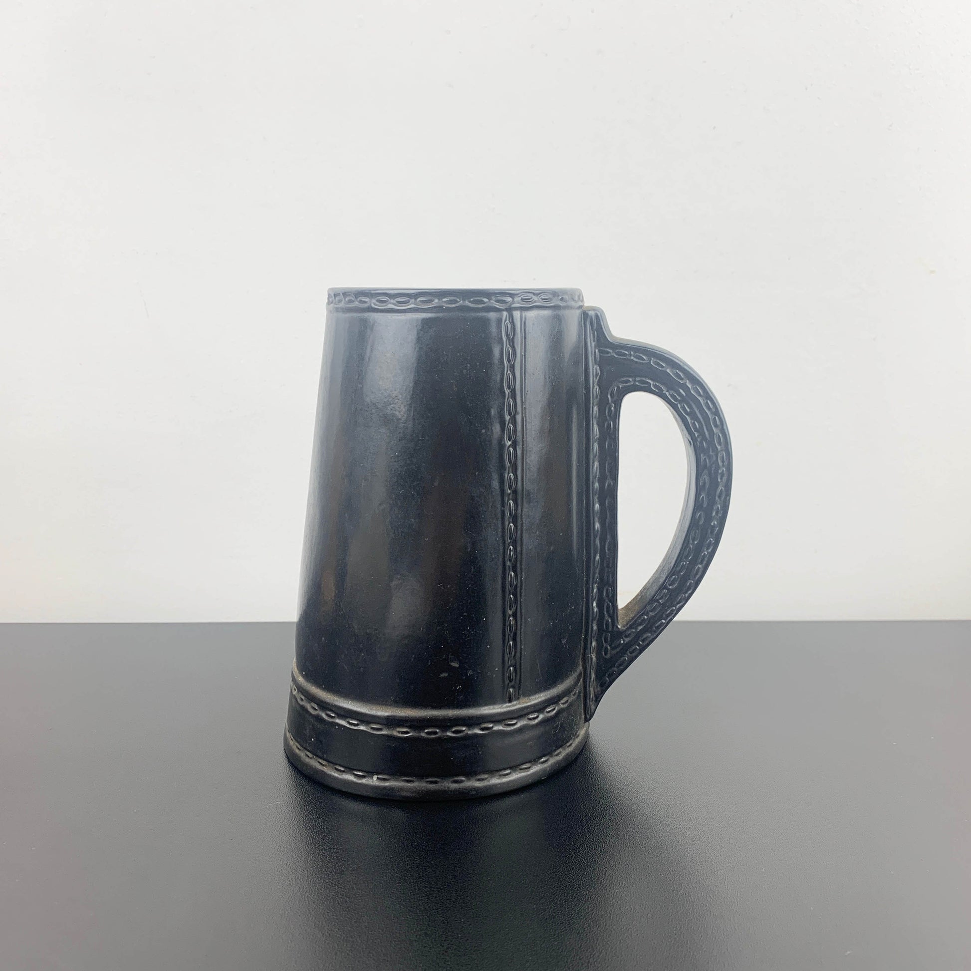 Royal Doulton 1930's rare leather look beer tankard