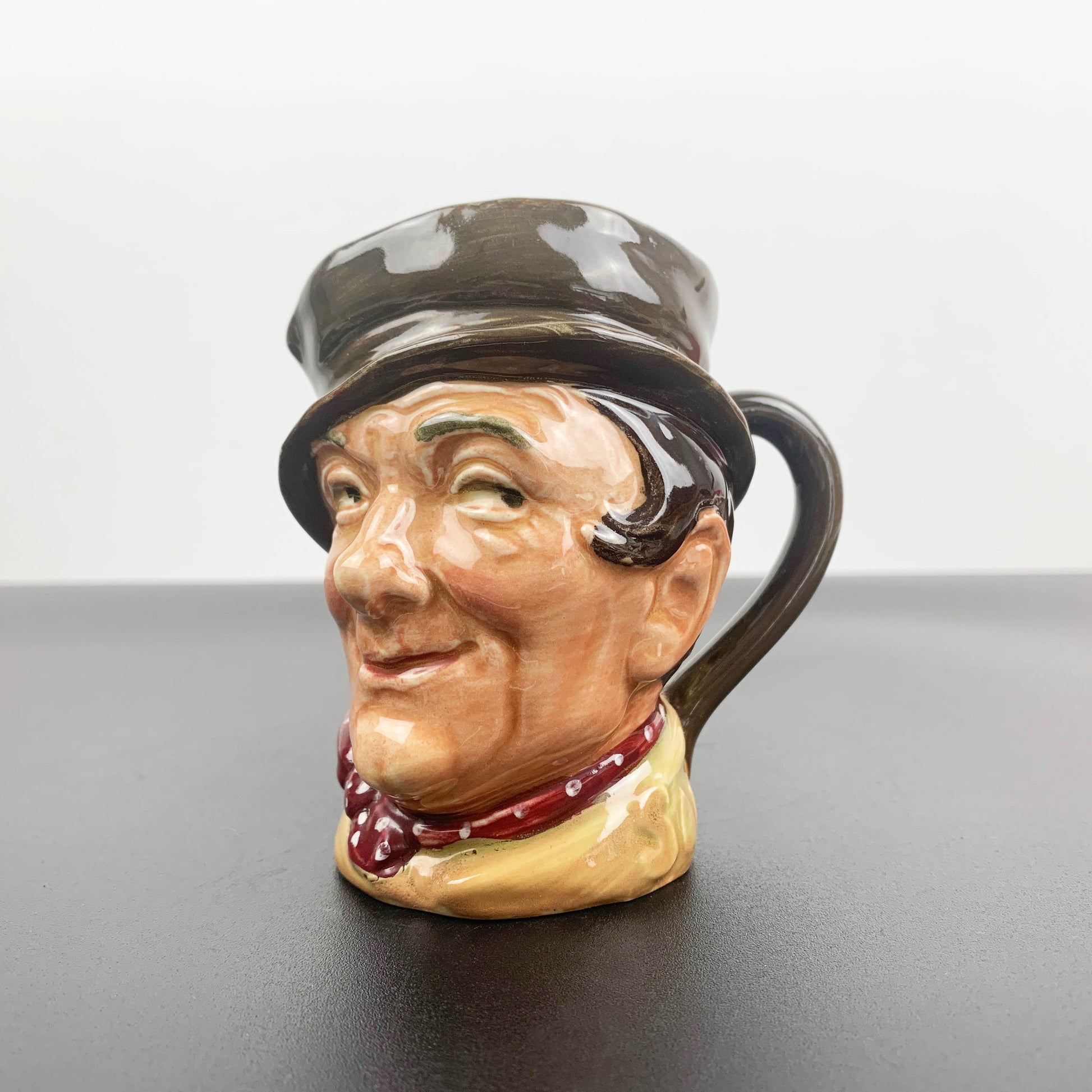 Royal Doulton small character jug 'Sam Weller'