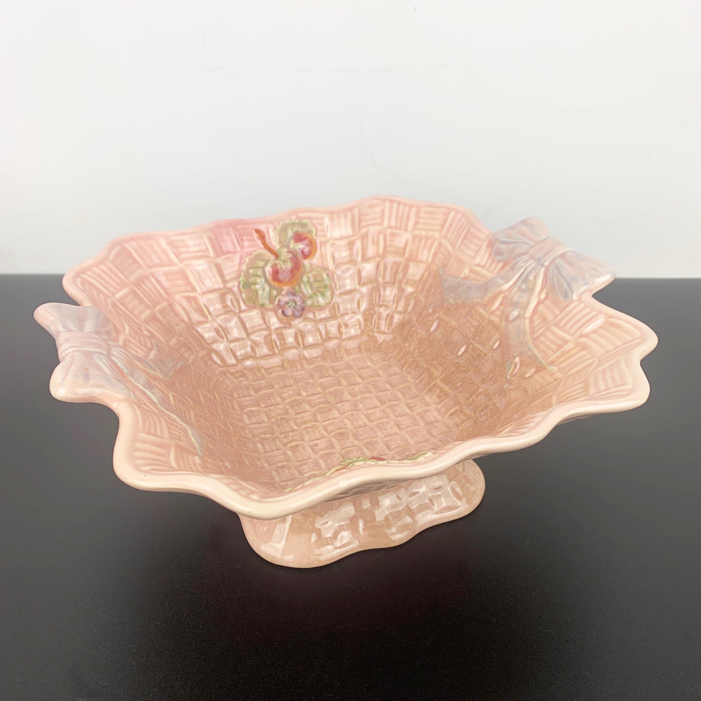 Shorter & Son Footed Fruit Bowl