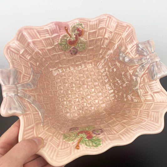 Shorter & Son Footed Fruit Bowl